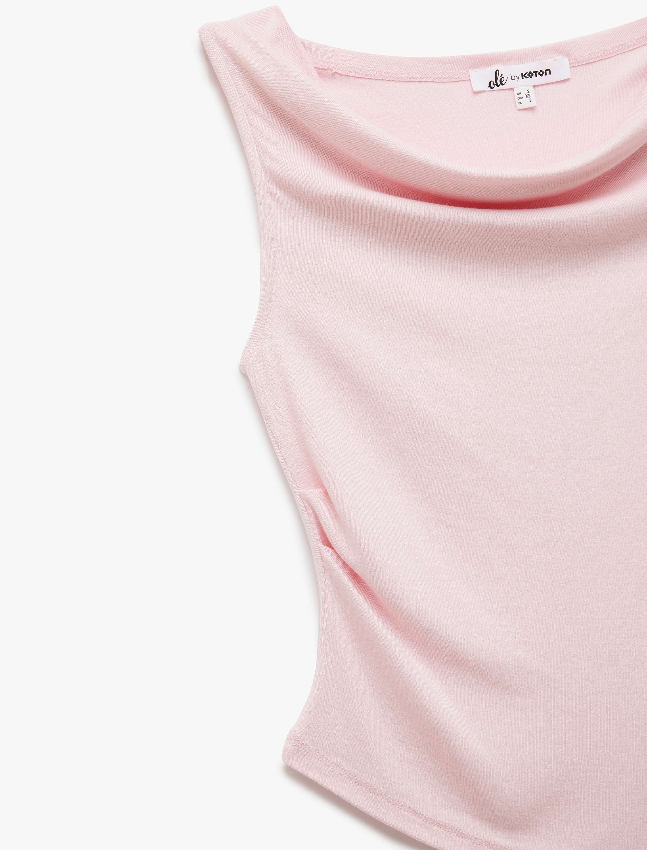   Slim Fit Degaje Yaka Asimetrik Kolsuz Viskon Bluz