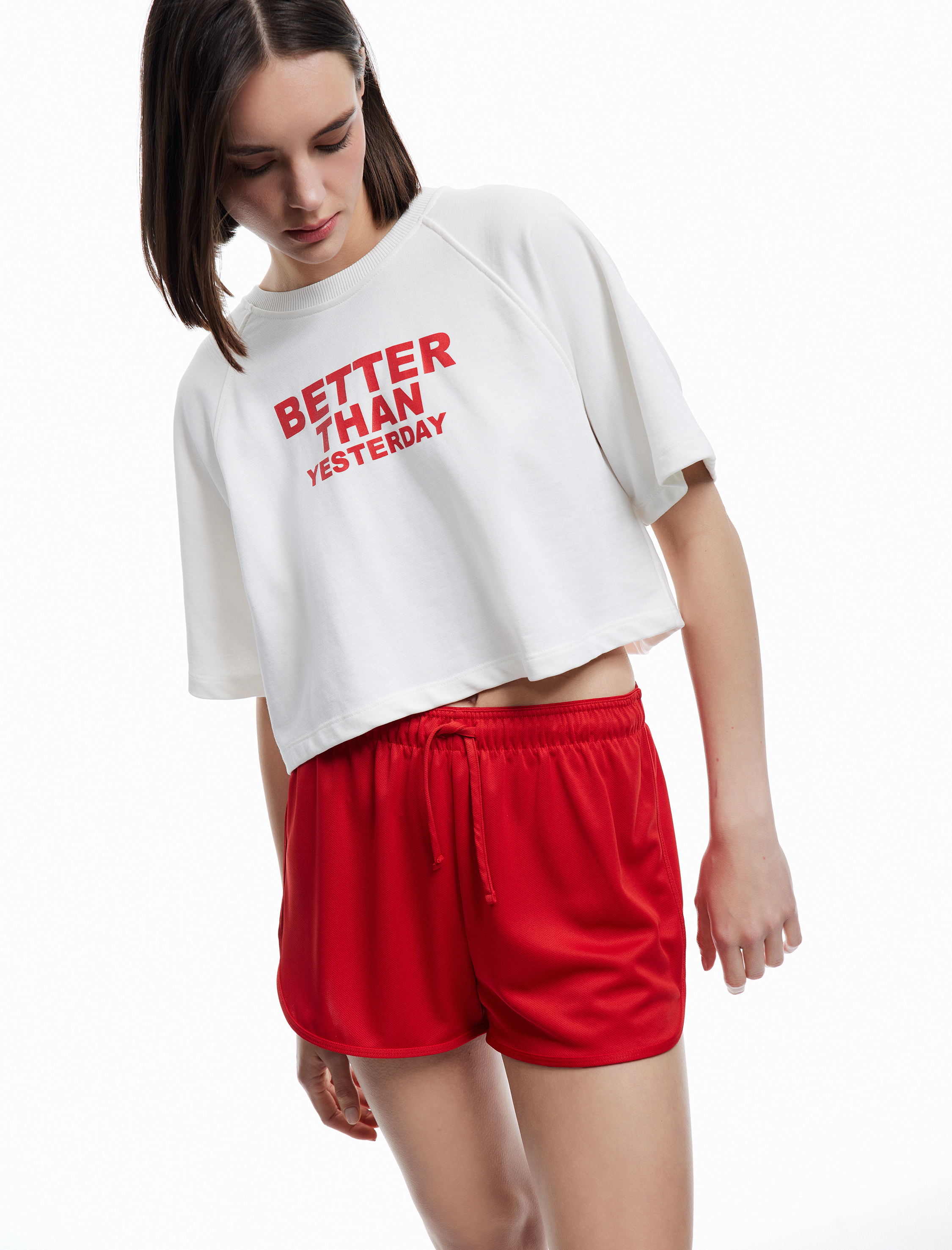   Yüksek Bel Rahat Kalıp Bağcıklı Mini Spor Şort