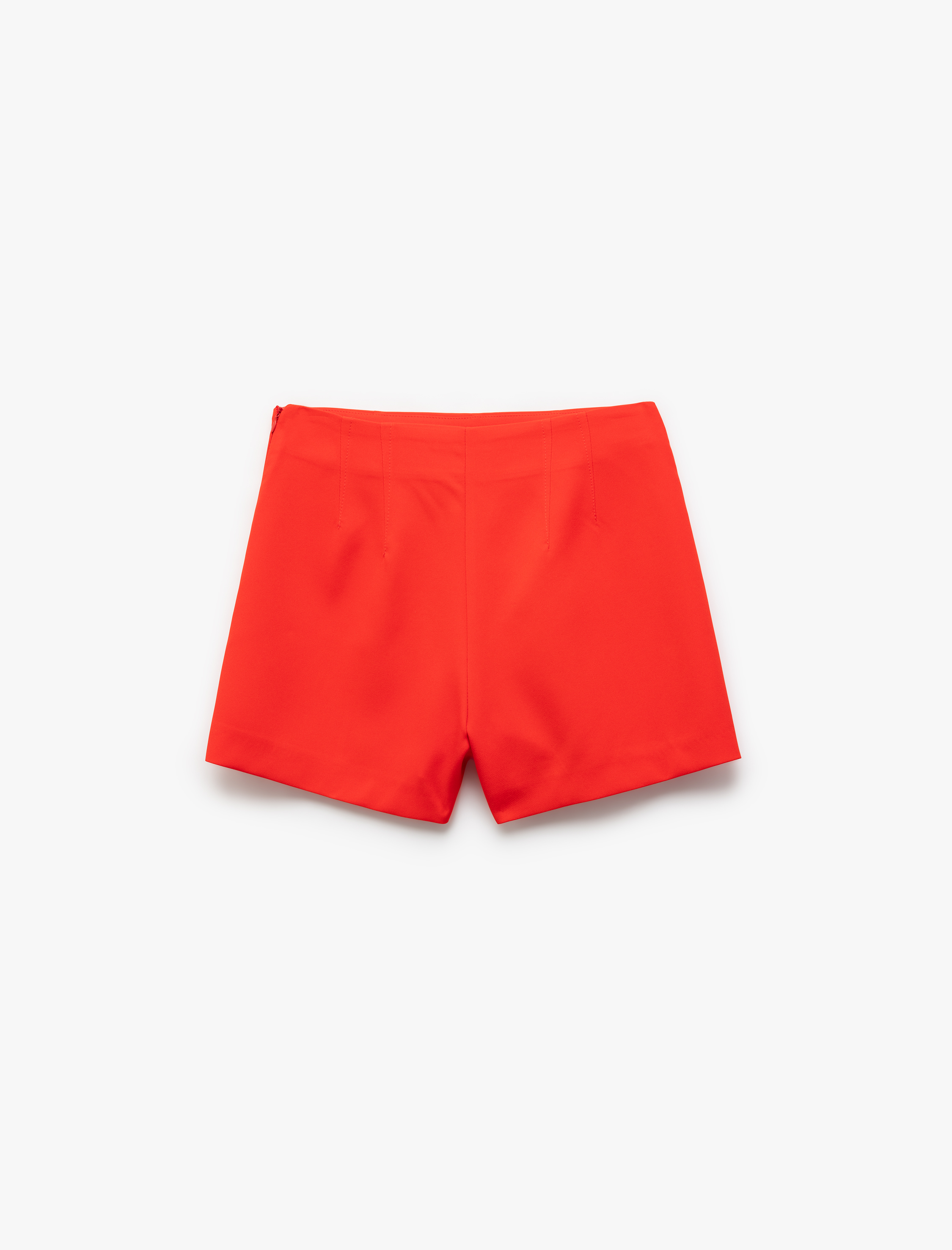   Koton X Sibil Çetinkaya - Standart Bel Mini Şort