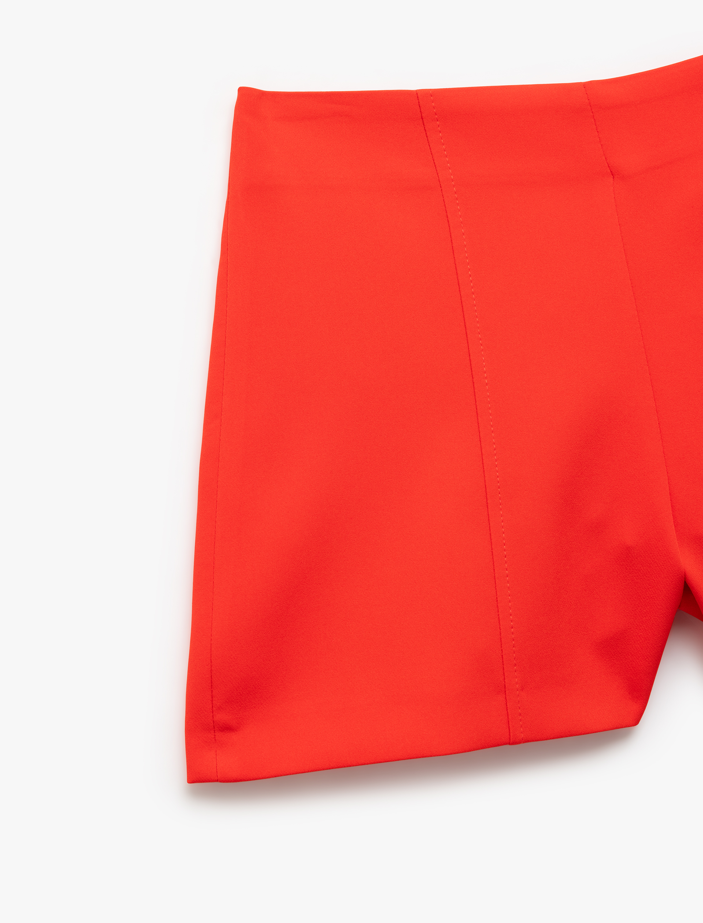   Koton X Sibil Çetinkaya - Standart Bel Mini Şort