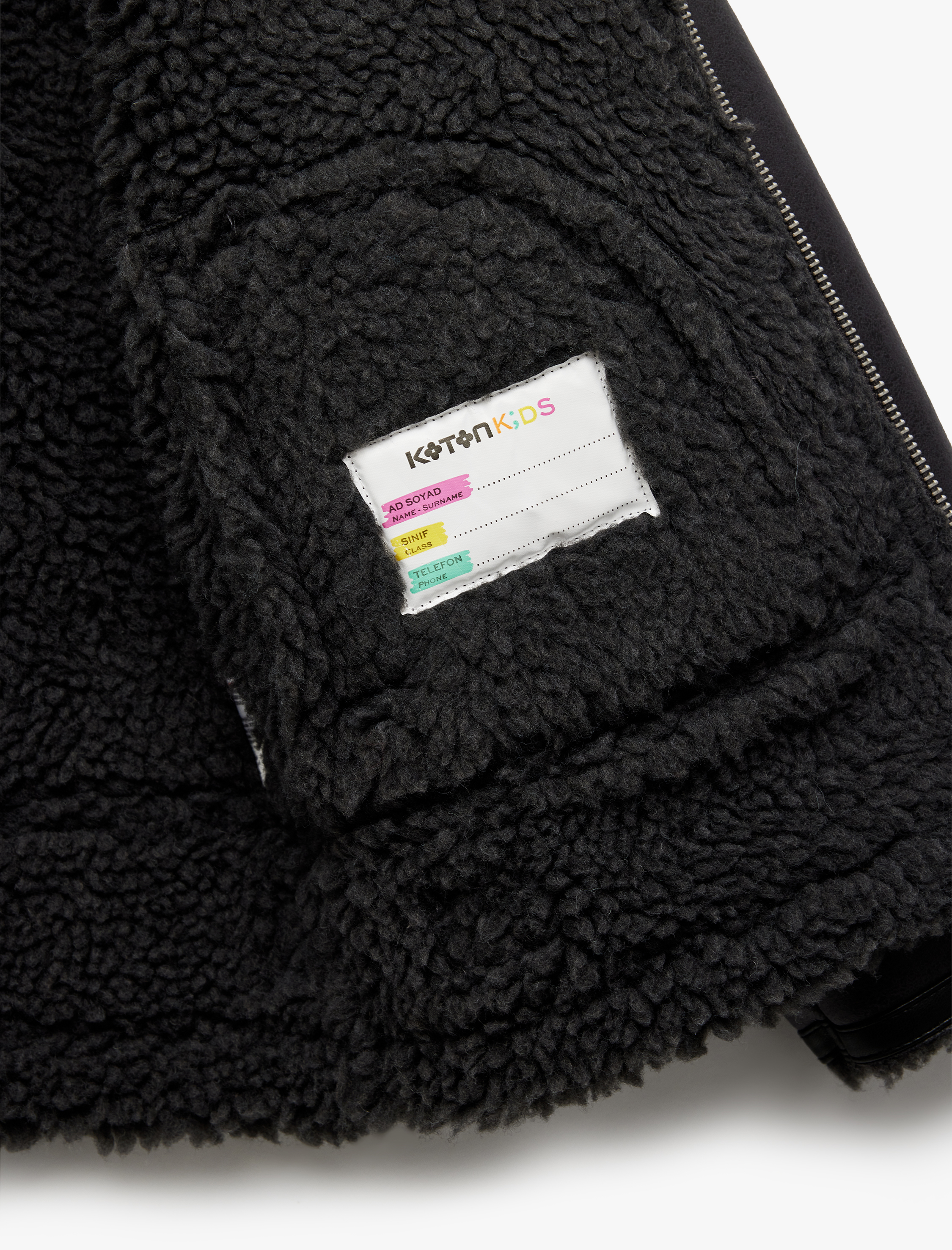  Erkek Çocuk Uzun Kollu Peluş Yaka Detaylı Cepli Fermuarlı Deri Ceket