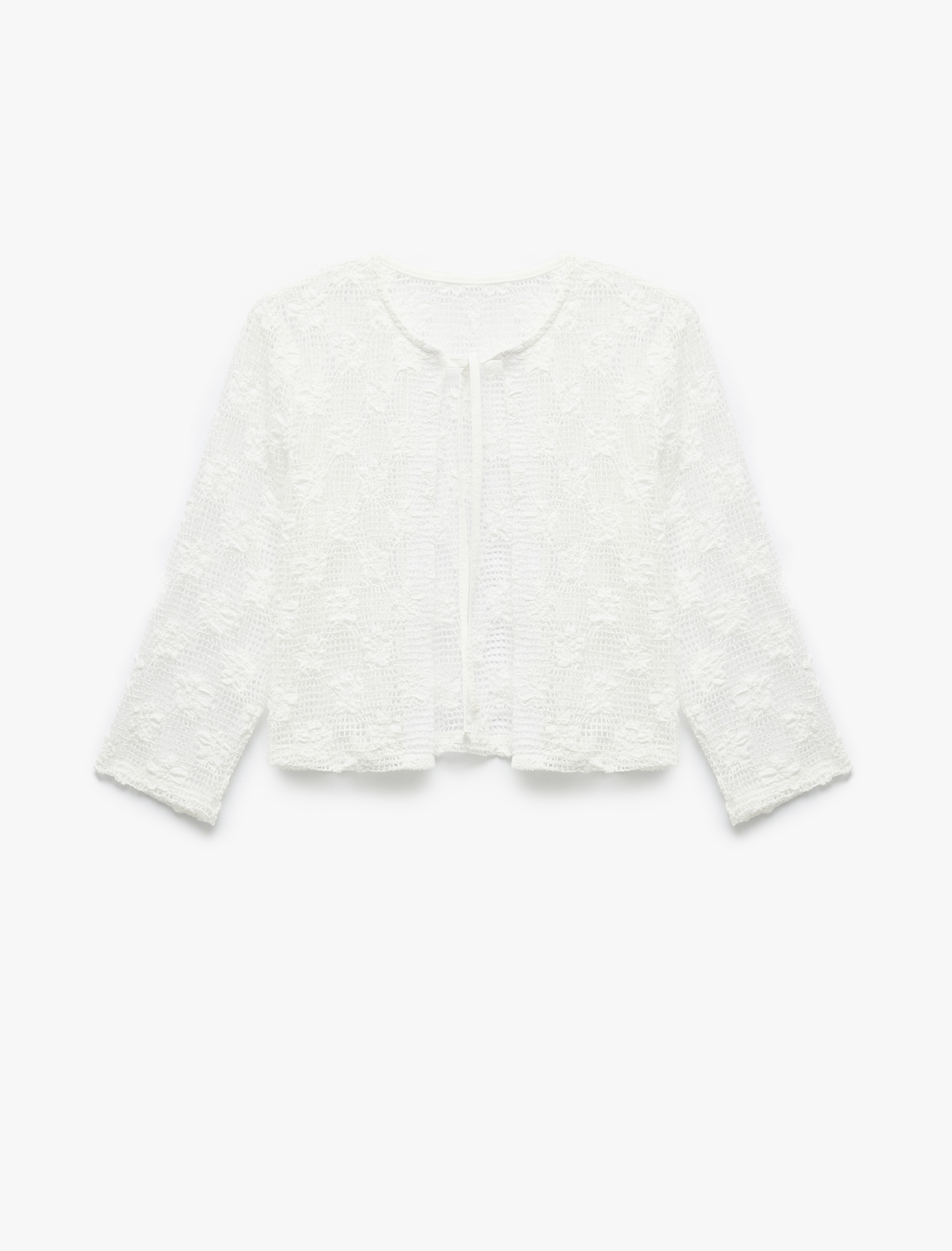   Koton X Sibil Çetinkaya - Transparan Bağlamalı Yaka 3/4 Kollu Dantel Çiçekli Crop Bluz