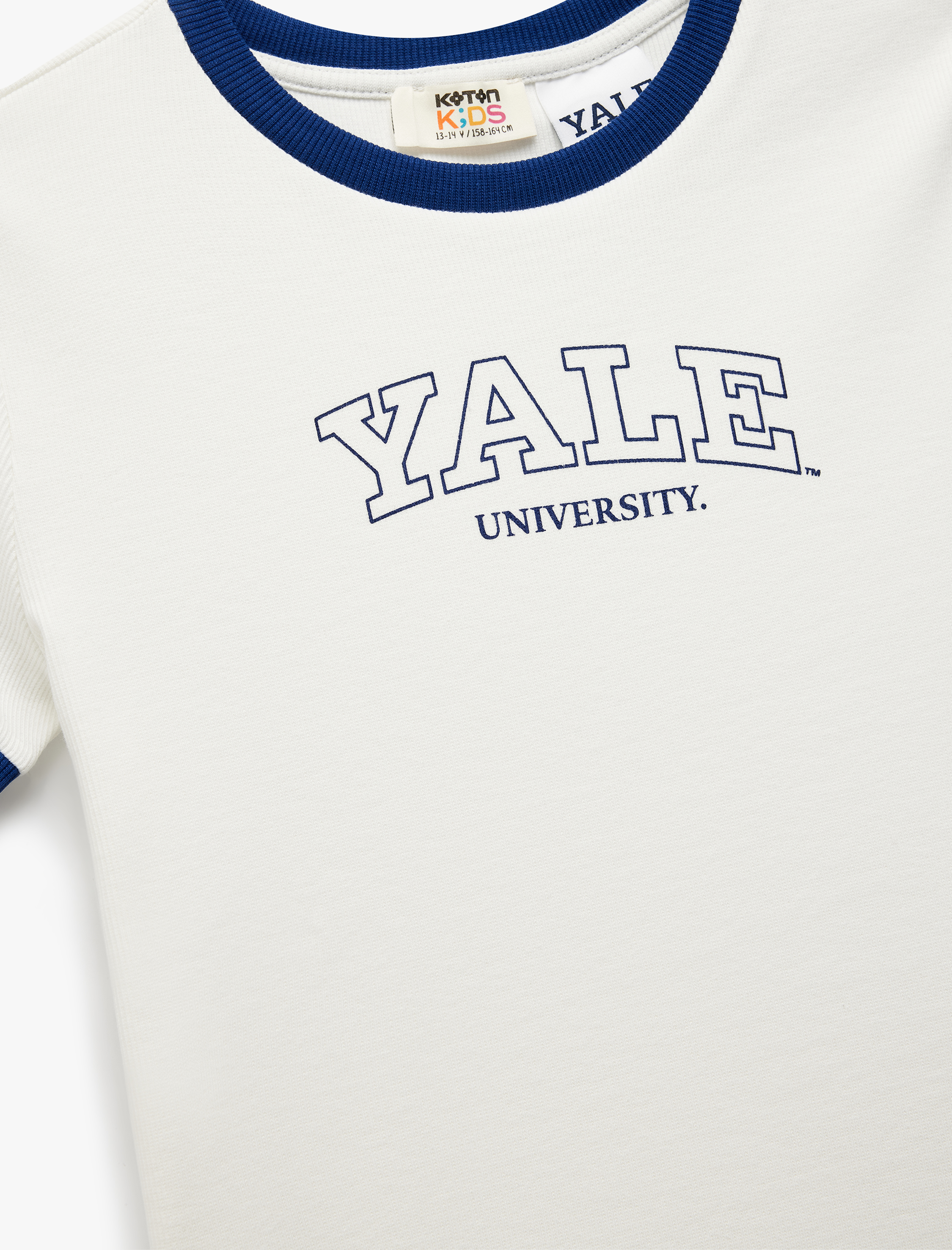  Kız Çocuk Bisiklet Yaka Kısa Kollu Yale Baskılı Pamuklu Lisanslı Crop Tişört