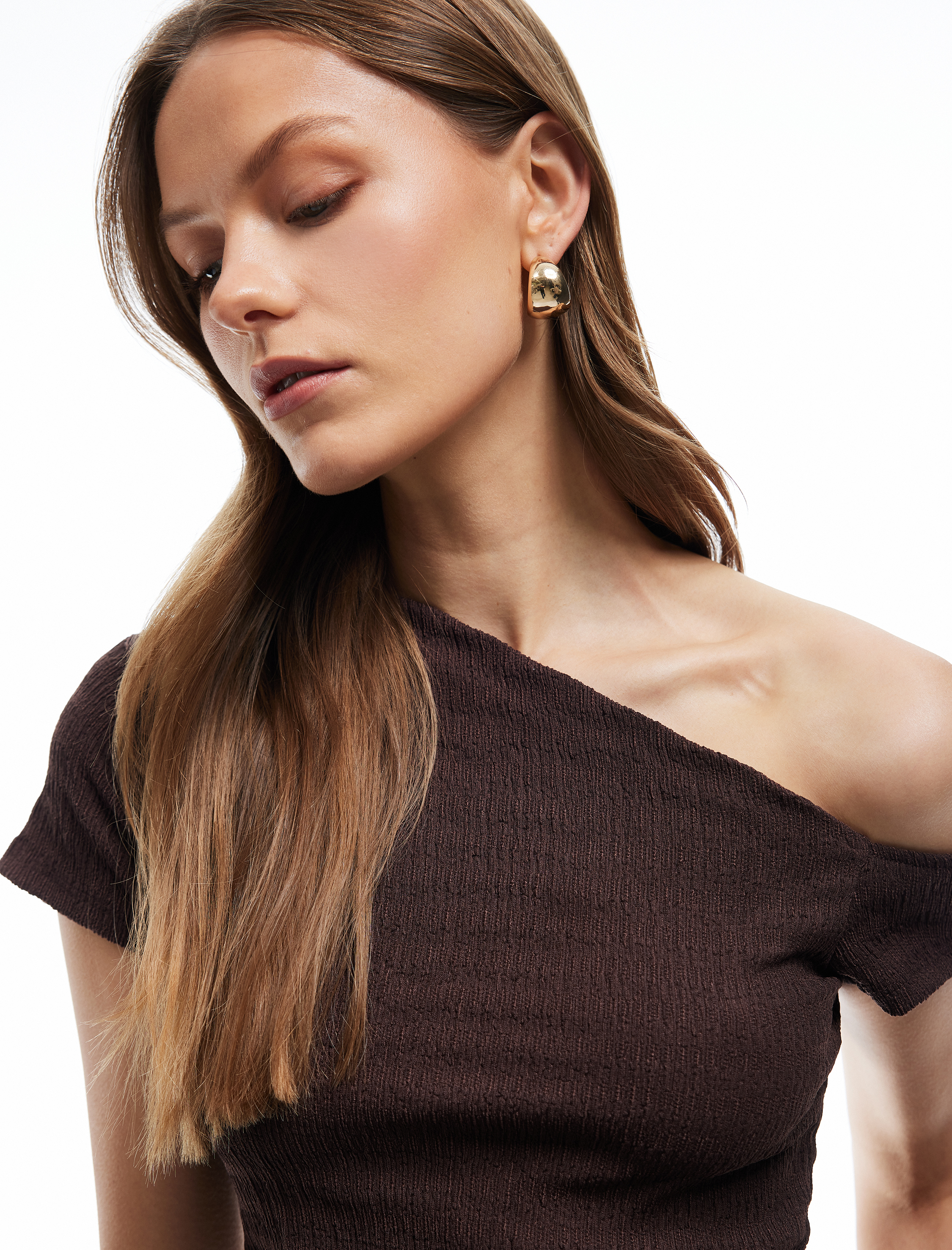   Bürümcük Kumaş Kısa Kollu Asimetrik Tek Omuz  Bluz