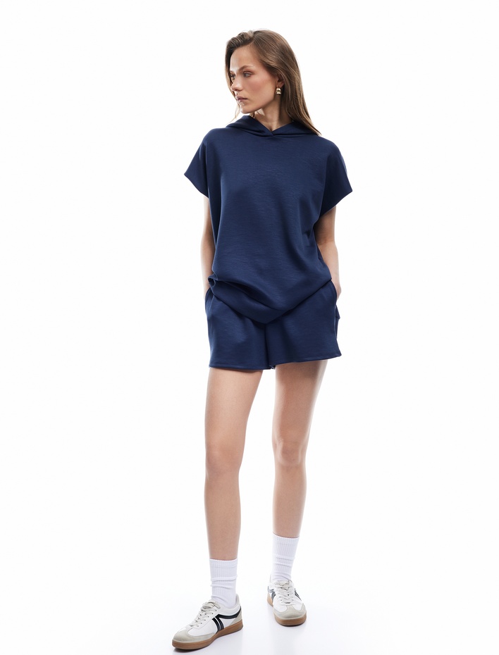  Viskon Kumaş Karışımlı Yırtmaç Detaylı Kapüşonlu Kolsuz Sweatshirt