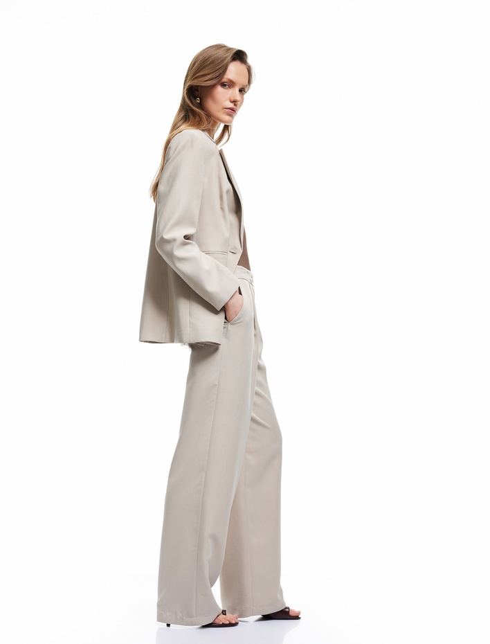  Modal Kumaş Karışımlı Pile Detaylı Cepli Geniş Paça Pantolon