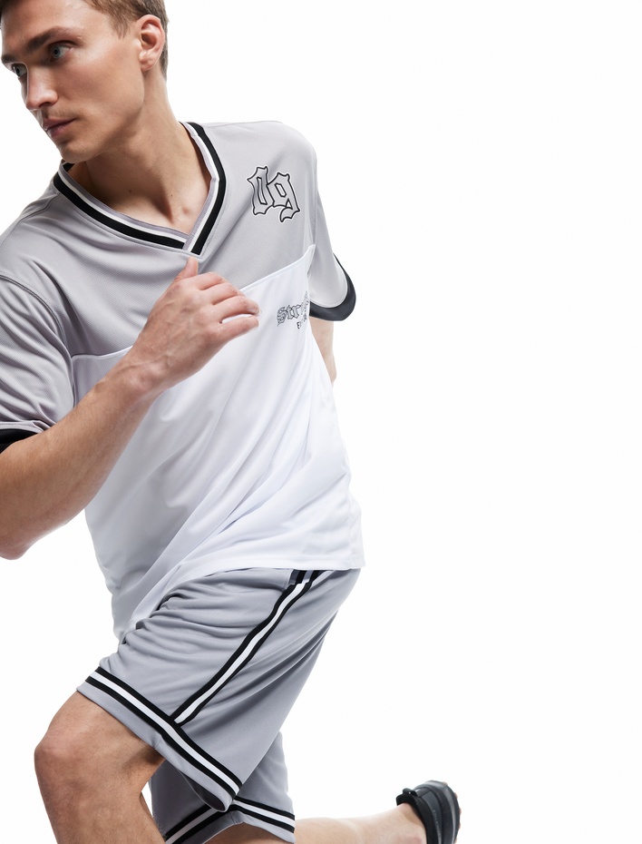  Şerit Detaylı Cepli Beli Bağcıklı Oversize Spor Şort