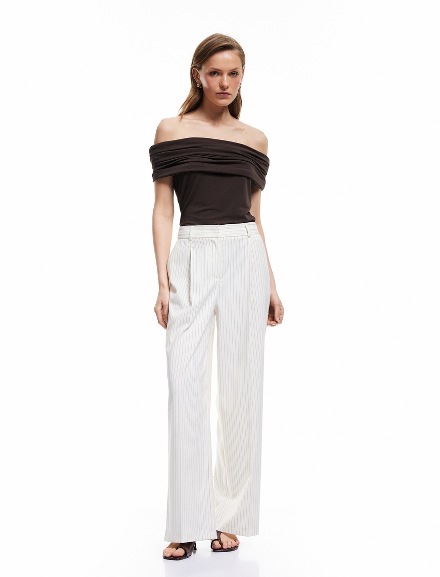   Krep Kumaş Drape Detaylı Straplez Bluz