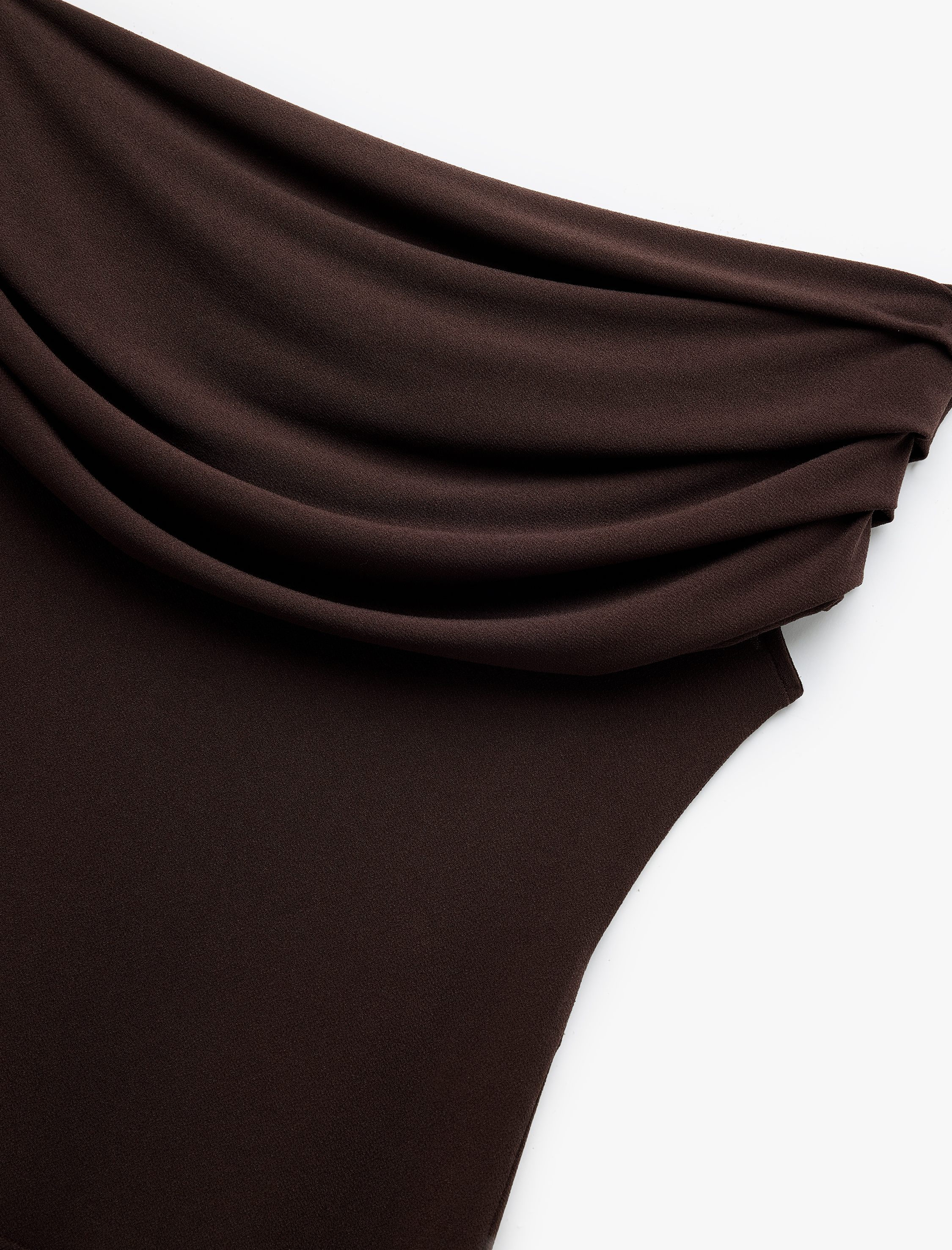   Krep Kumaş Drape Detaylı Straplez Bluz