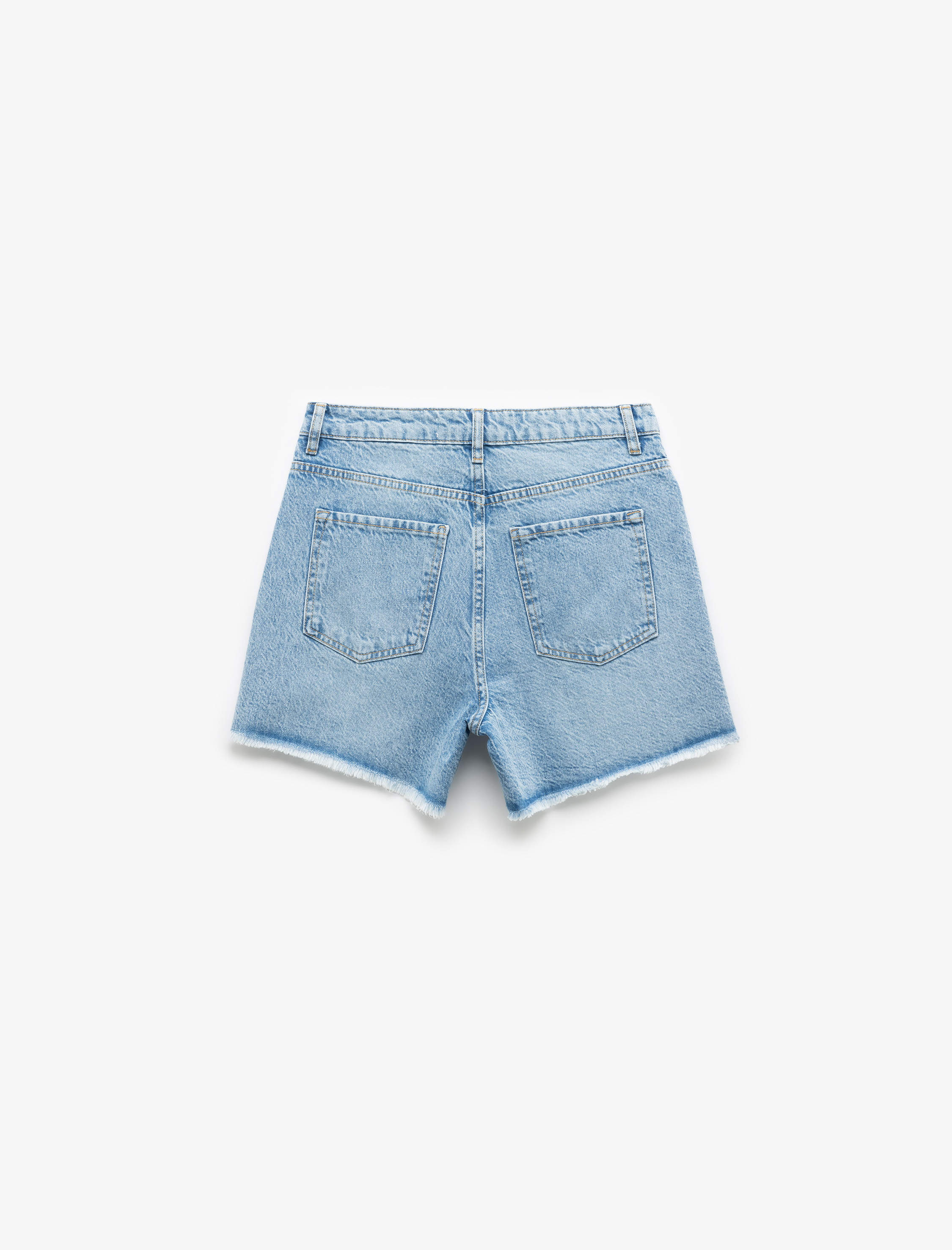 Taş Detaylı Yüksek Bel Saçaklı Paça Pamuklu Mini Denim Şort