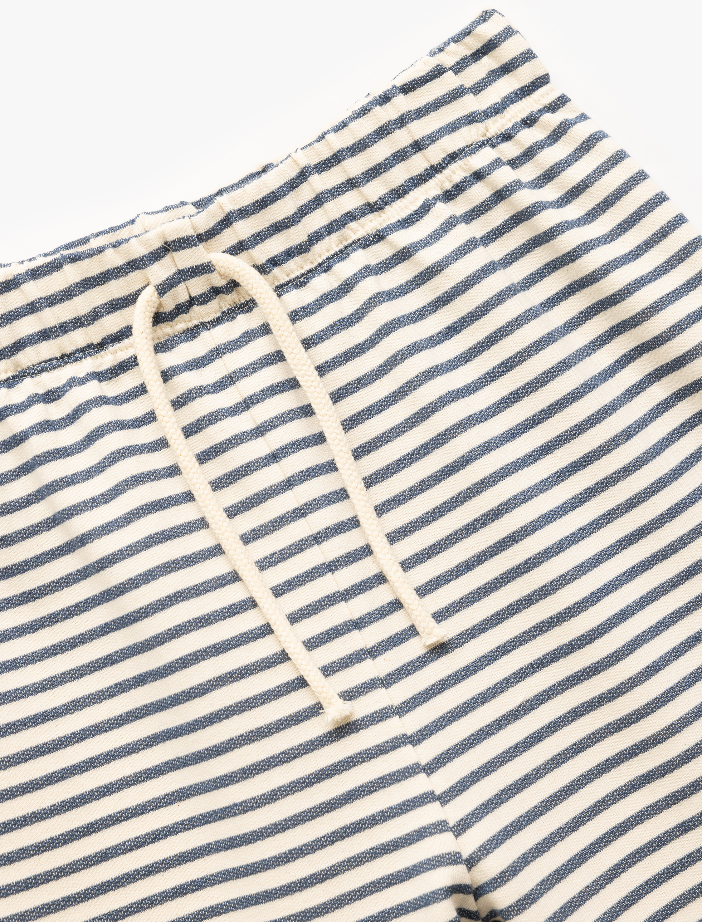  Erkek Çocuk Pamuklu Beli Bağcıklı Çizgili Şort