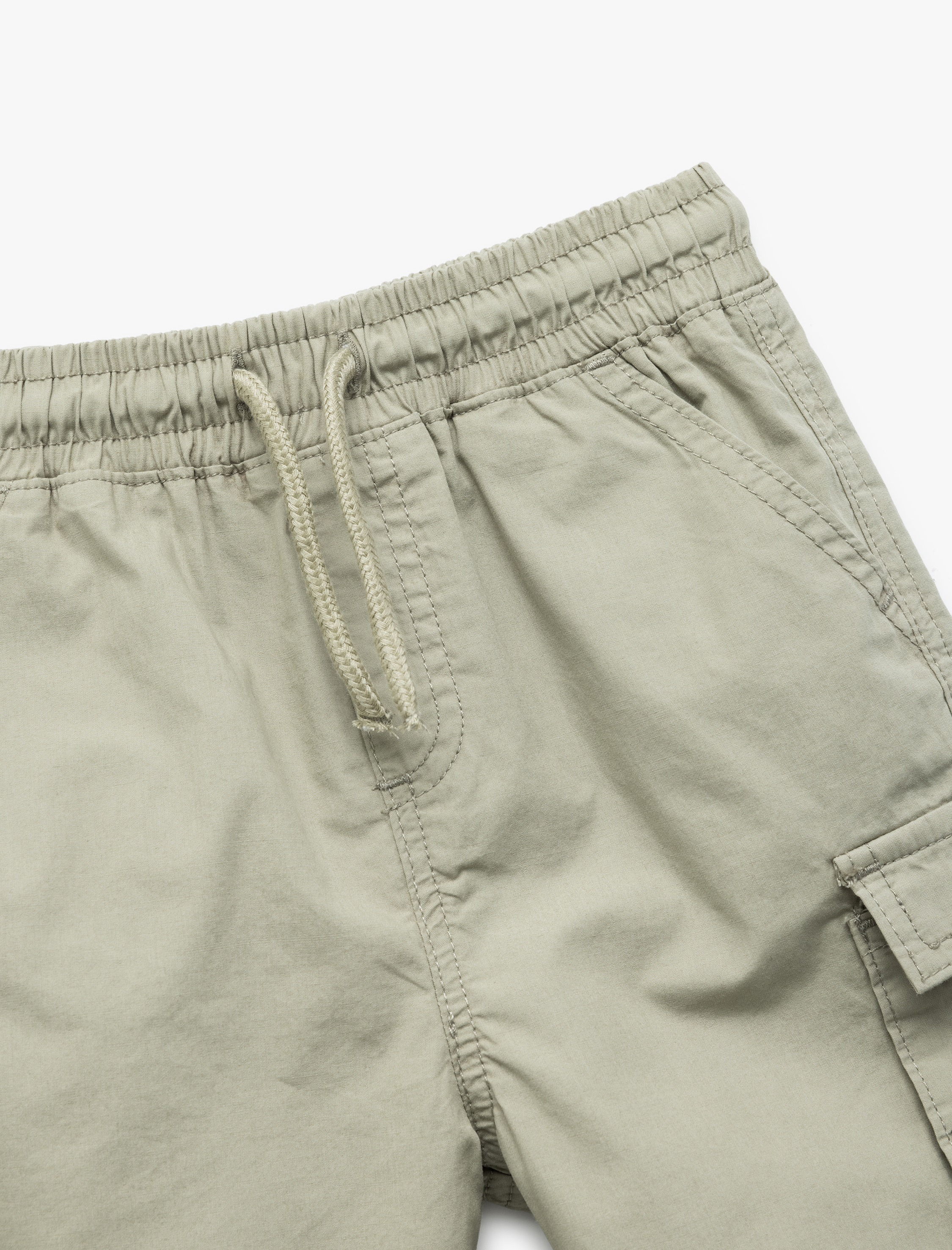  Erkek Bebek Pamuklu Cep Detaylı Bermuda Etiket Detaylı Beli Bağcıklı Kargo Şort