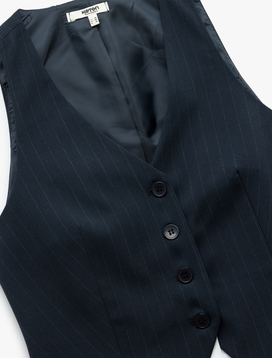   İki Farklı Kumaş Detaylı V Yaka Düğmeli Blazer Yelek