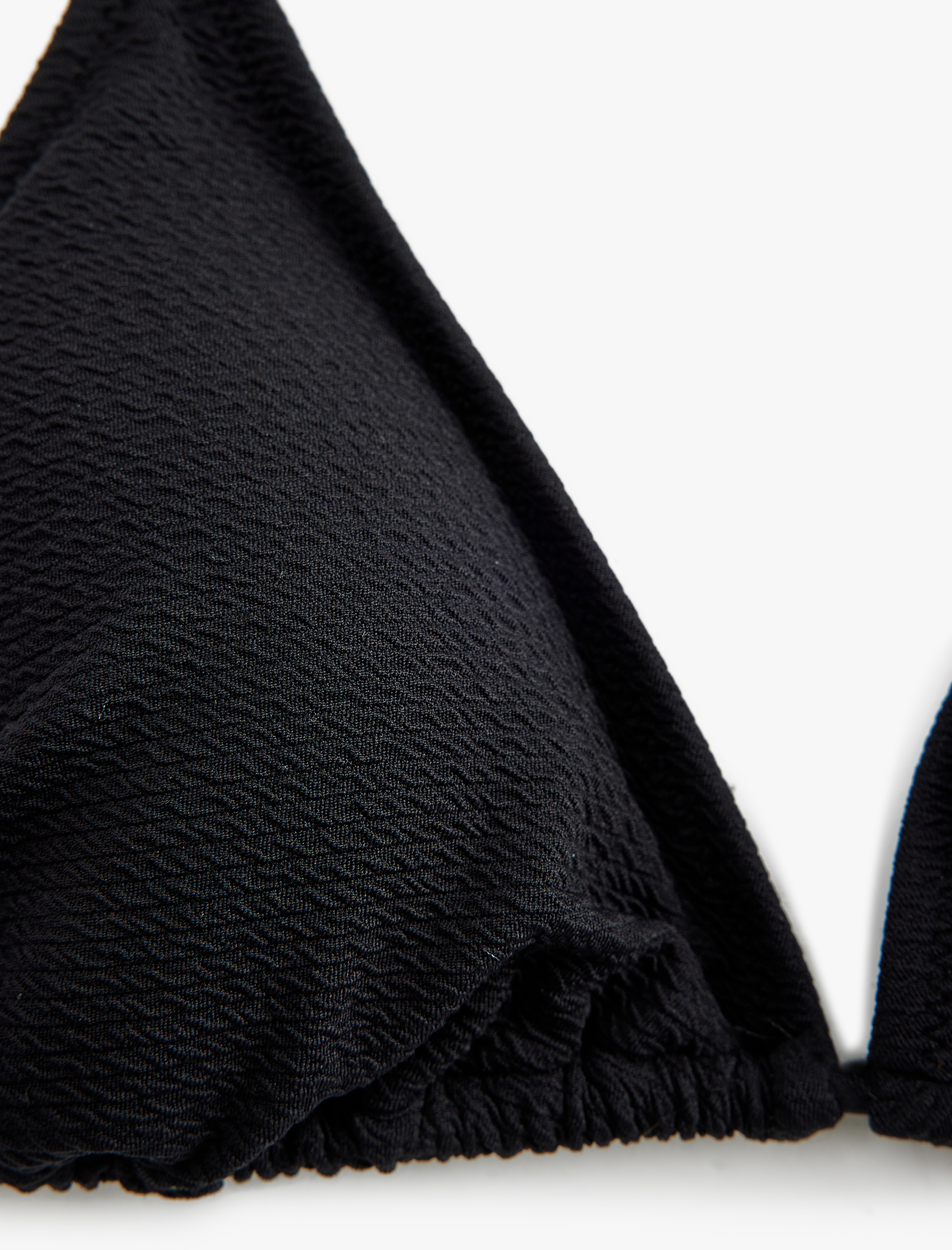   Dokulu Üçgen Boyundan Bağlamalı İpli Bikini Üstü