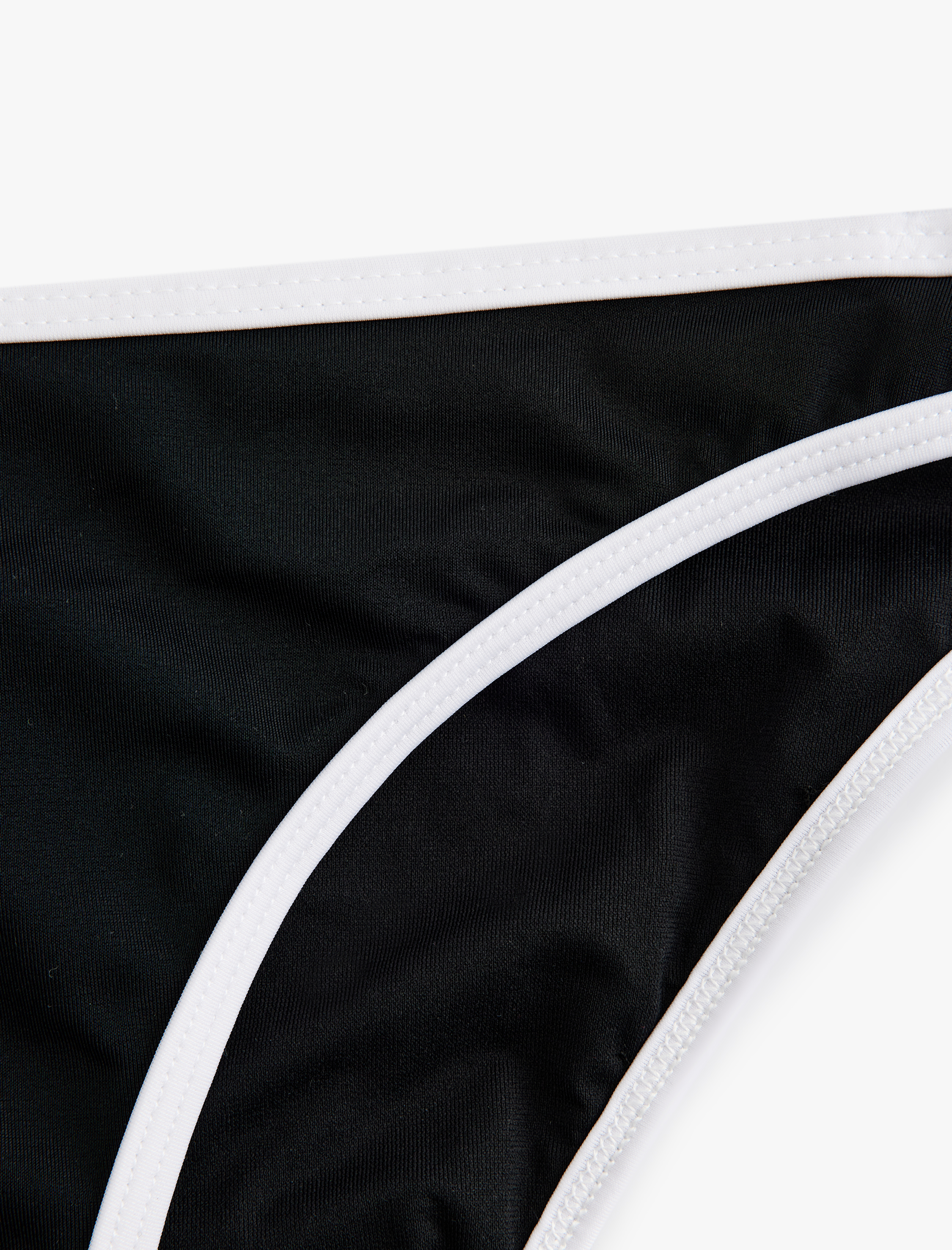   Mat Kumaş İpli Bikini Altı