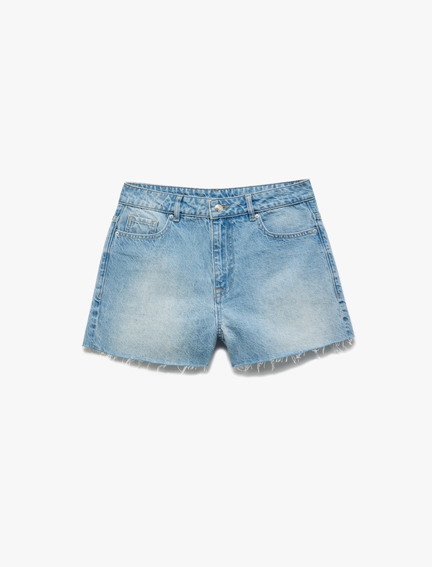 Koton X Sibil Çetinkaya -  Kiraz Nakış Detaylı Kesik Paça Mini Denim Şort_3