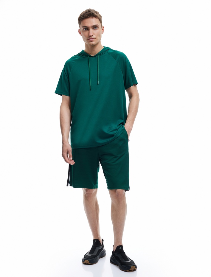  Kısa Kollu Regular Fit Basic Kapşonlu Spor Tişört