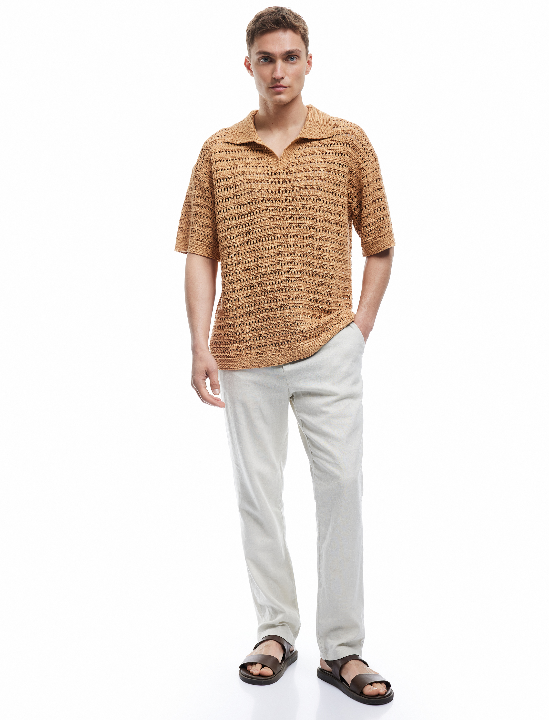 Kısa Kollu V Yaka Ajurlu Triko Tişört