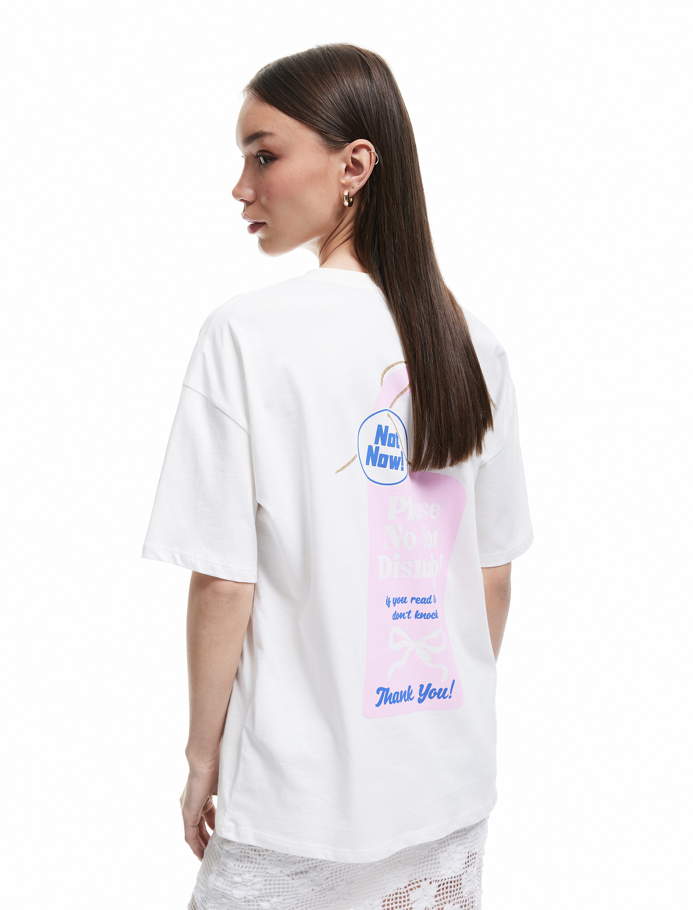   Kısa Kollu Bisiklet Yaka Pamuklu Arkası Baskılı Tişört