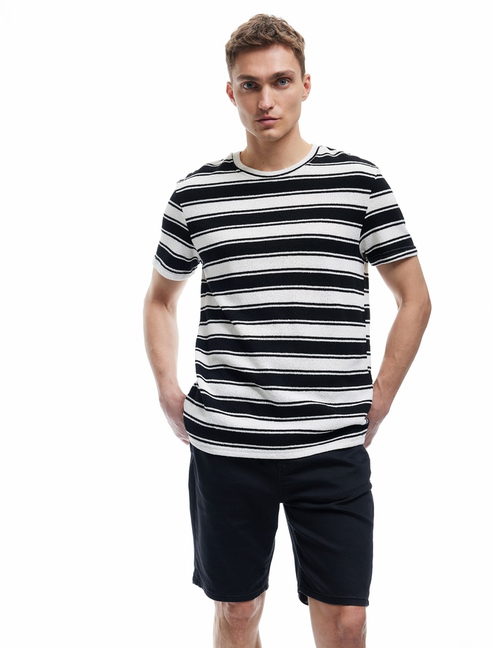  Bermuda Slim Fit Beli Bağcıklı Denim Şort