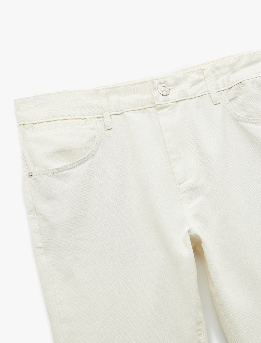   Pamuklu Cep Detaylı Regular Fit Düğmeli Kanvas Pantolon