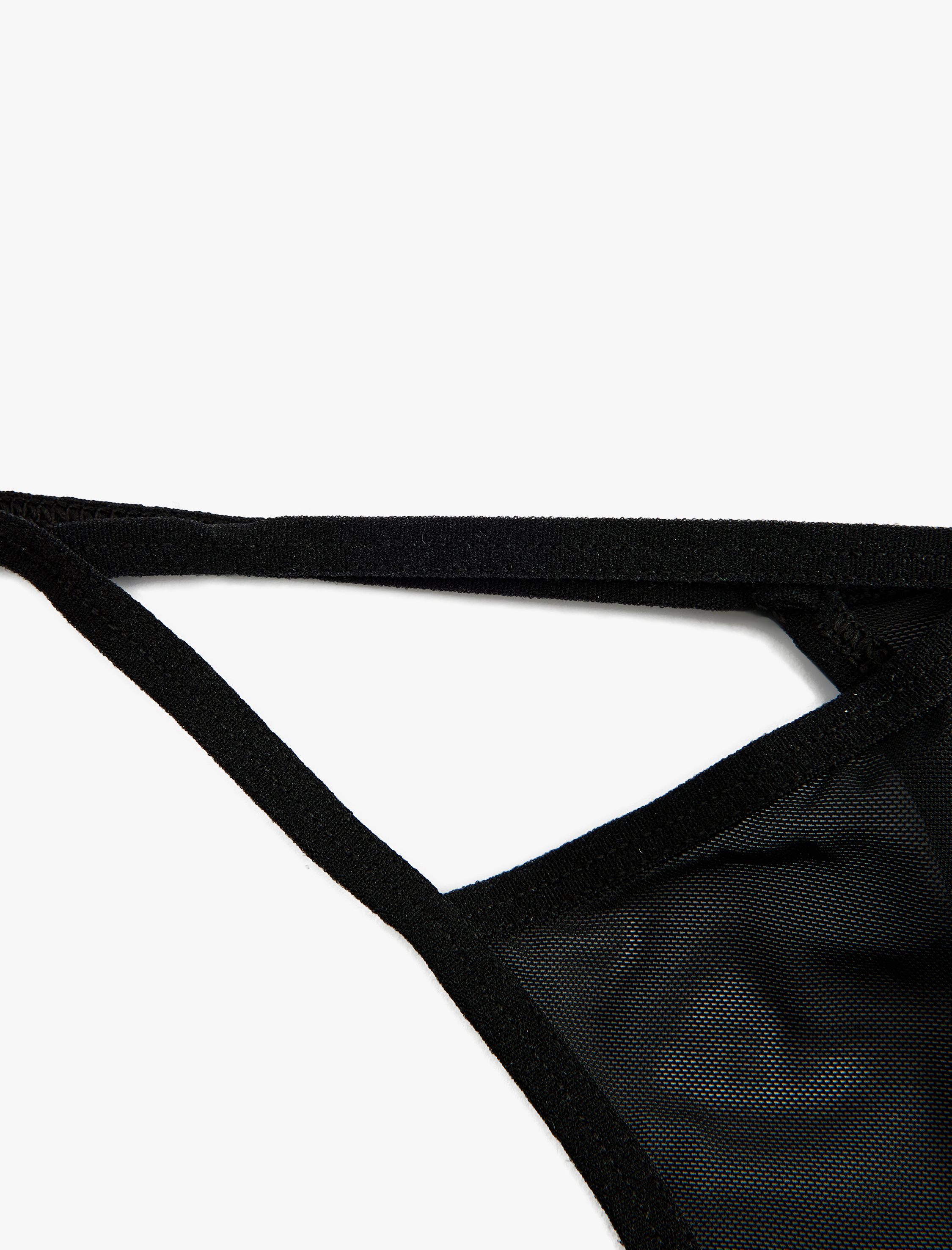   Pencere Detaylı Tül String Külot