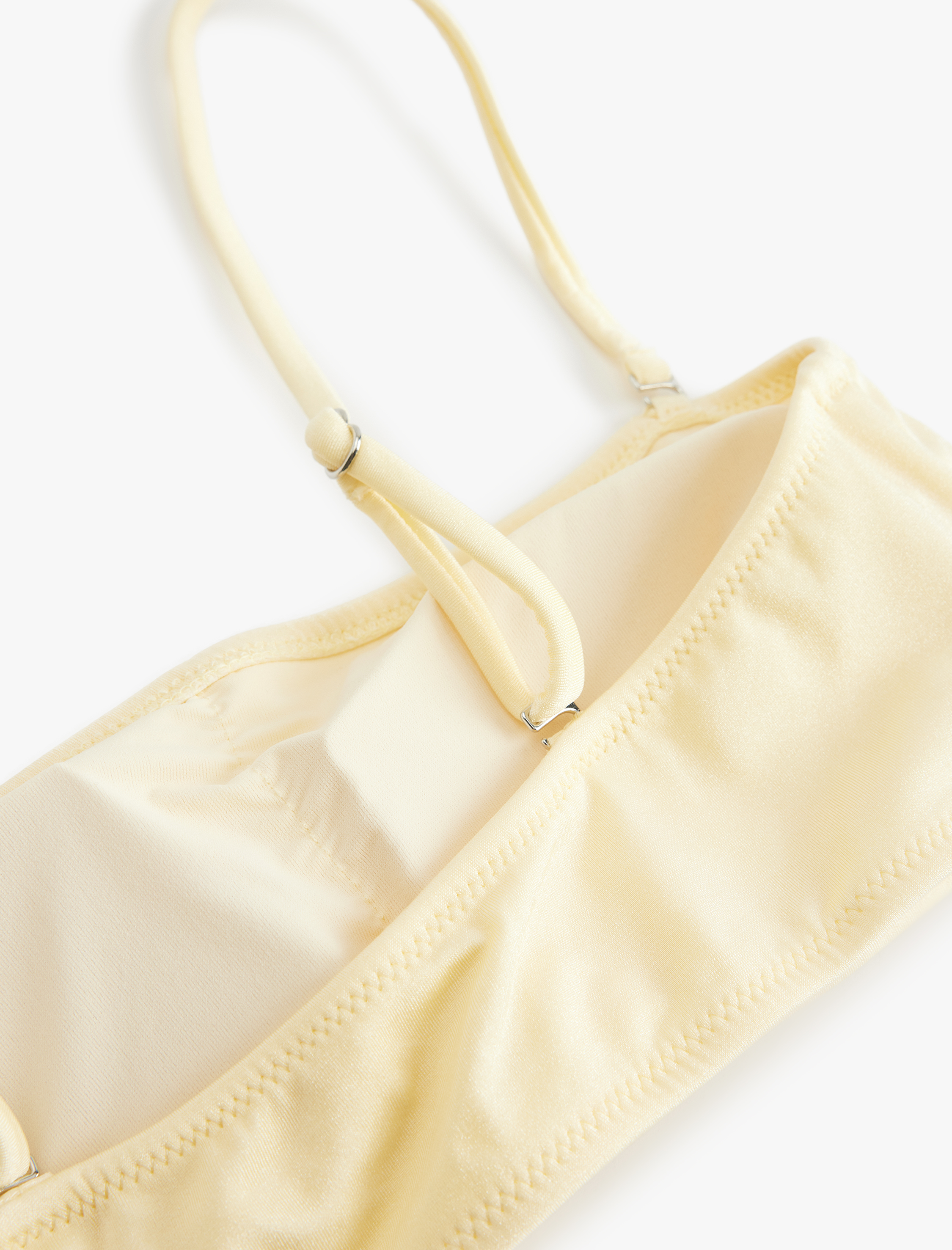 Hafif Destekli Straplez Bikini Üstü