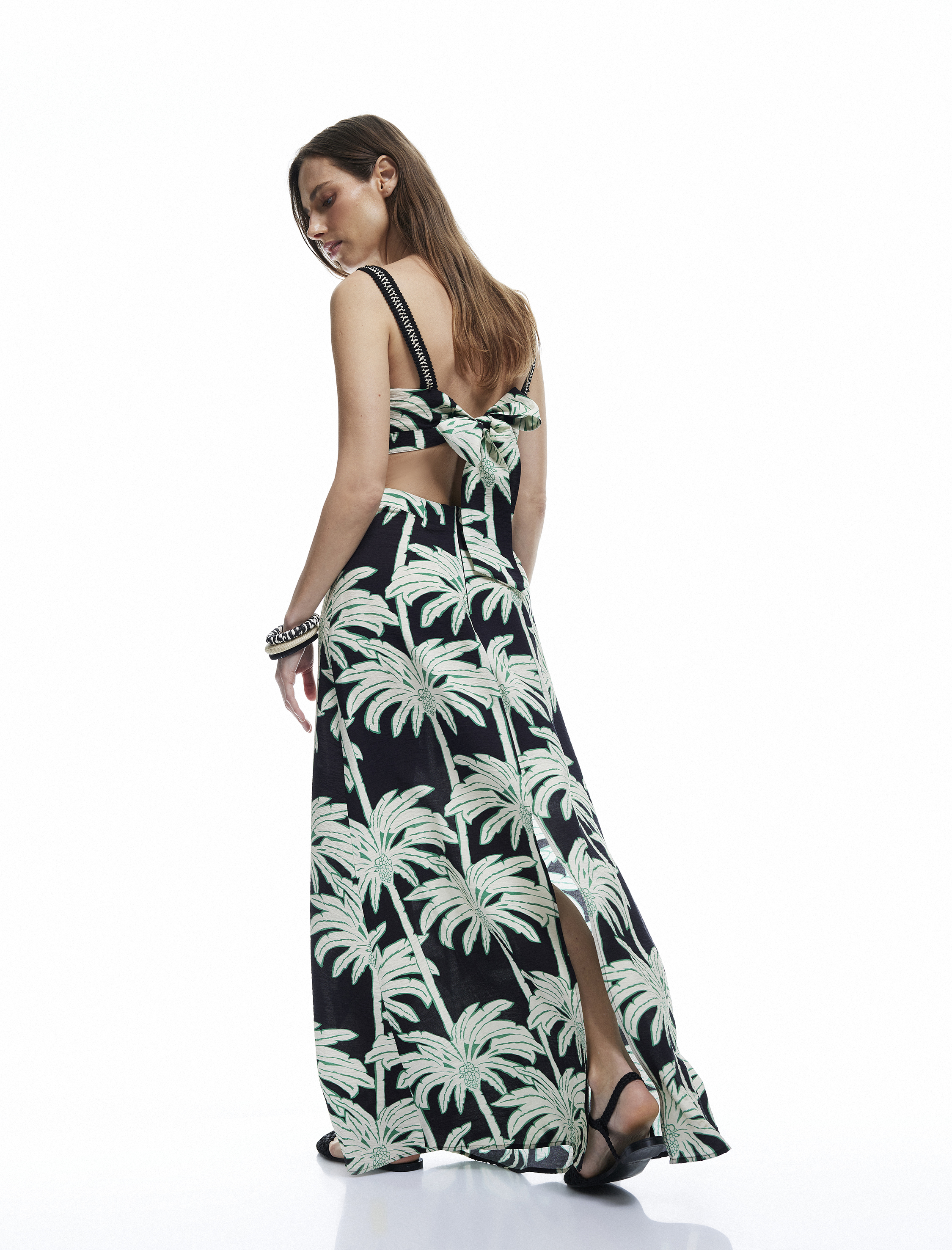 Viskon Kumaş Palmiye Desenli Pencere Detaylı Askılı Uzun Elbise