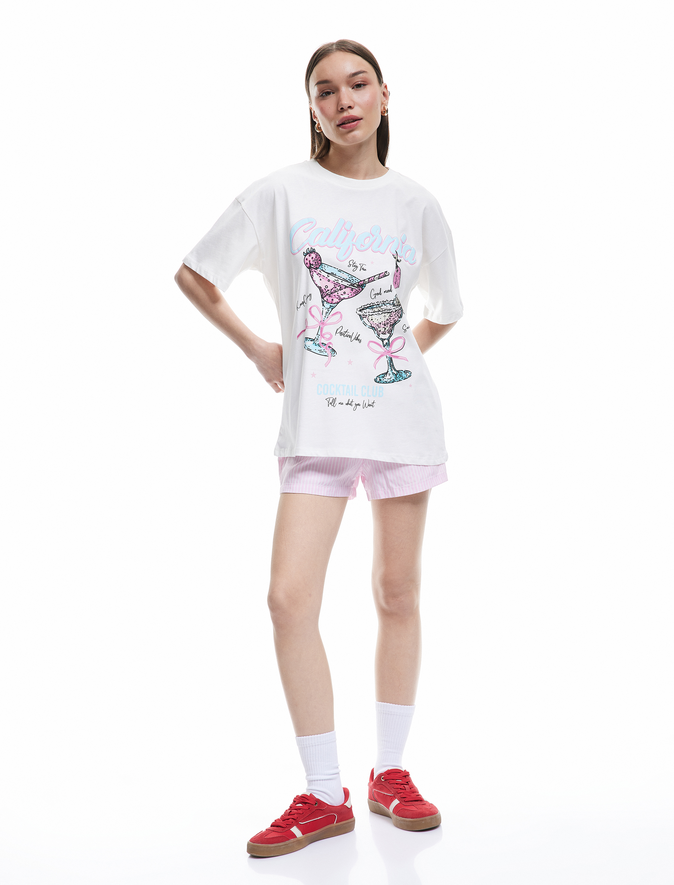   Kısa Kollu Bisiklet Yaka Pamuklu Fiyonklu Meyve Baskılı Oversize Tişört