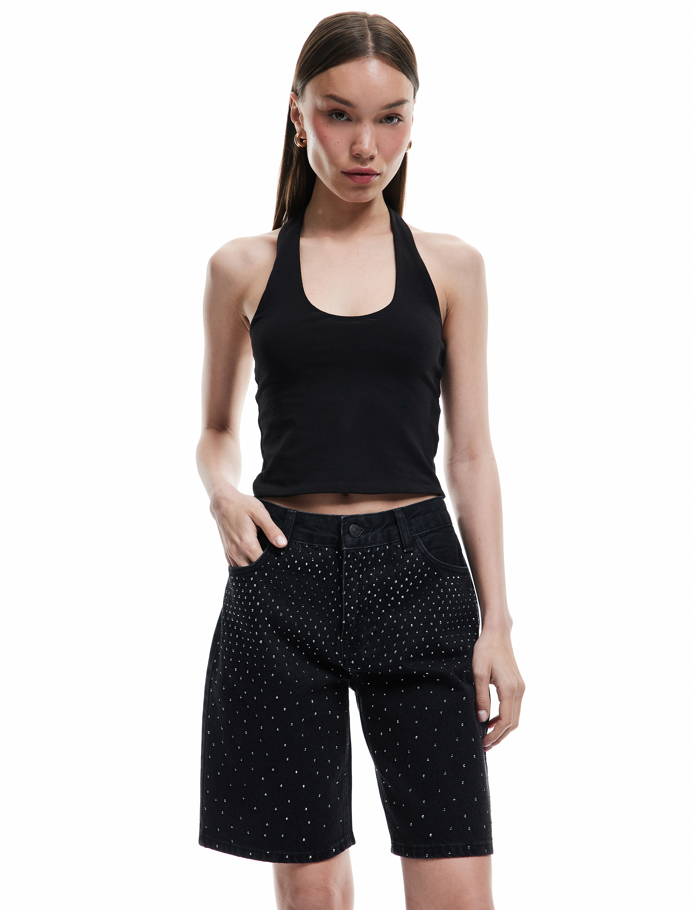   Taş Detaylı Cepli Pamuklu Straight Fit Jean Kapri Şort