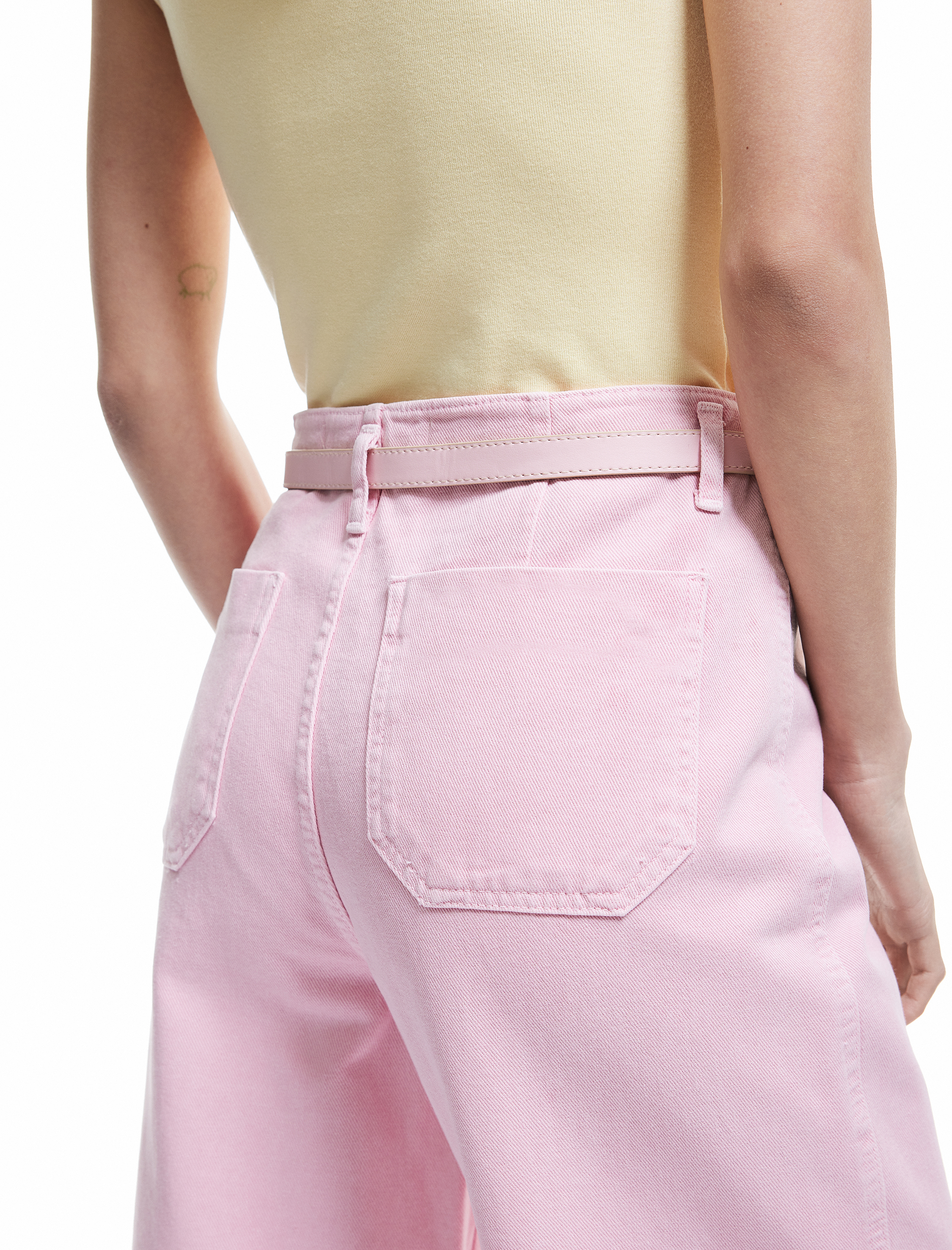   Düğmeli Kesik Geniş Paça Kemerli Pantolon - Wide Leg Jeans