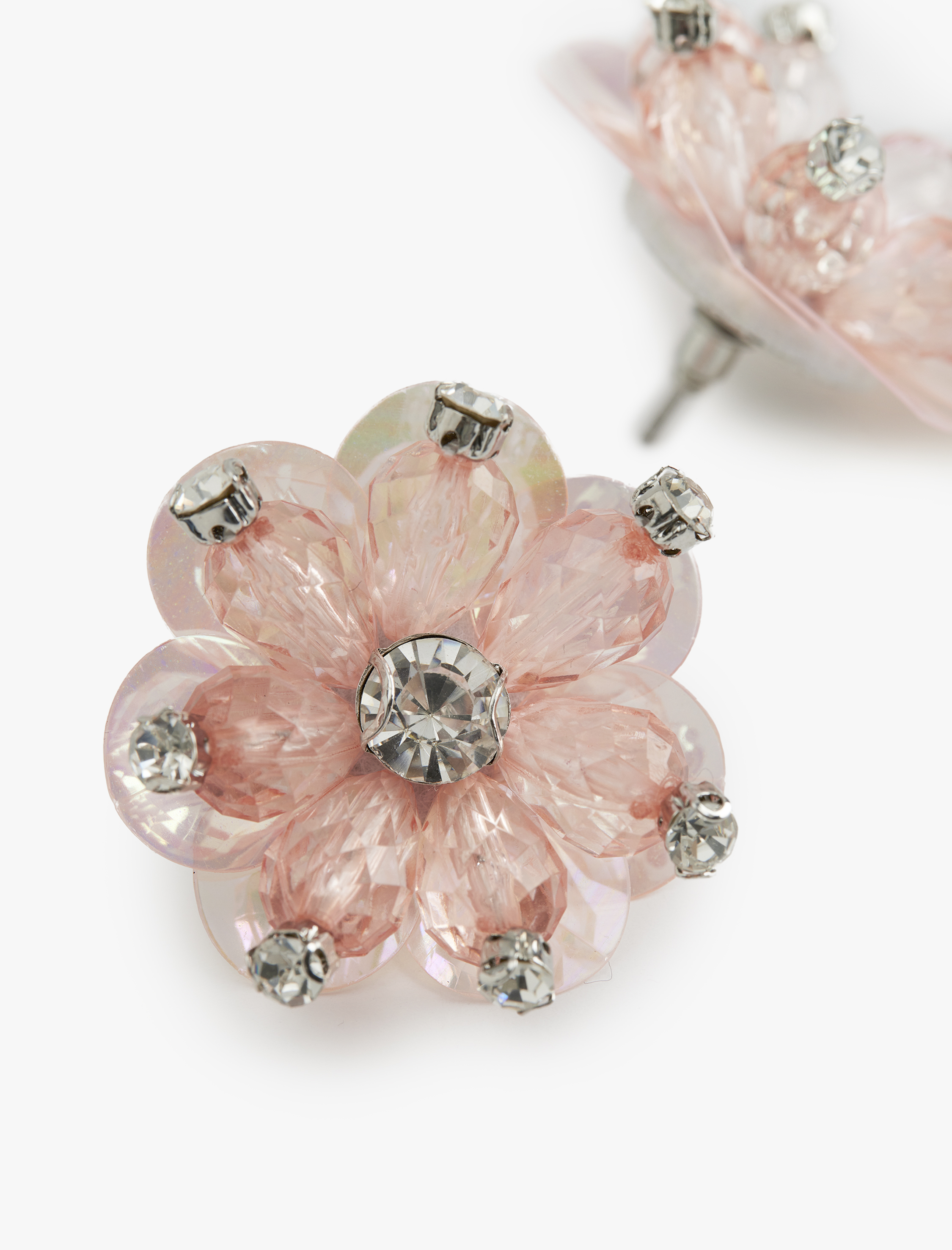  Kadın Boncuklu Çiçek Küpe - Koton X Sibil Çetinkaya