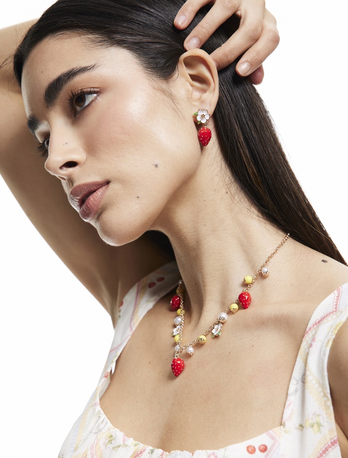 Kadın Çelik Karışımlı Çiçekli Sallantılı Meyve Küpe - Koton X Sibil Çetinkaya