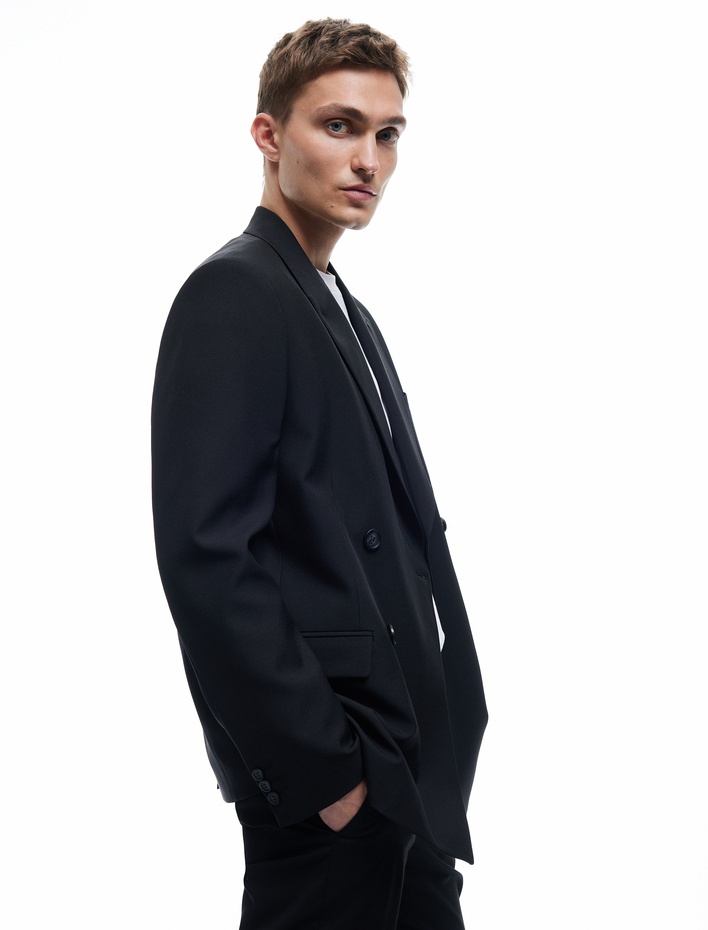  Kırlangıç Yaka Kapaklı Cepli Düğmeli Uzun Kollu Blazer Ceket