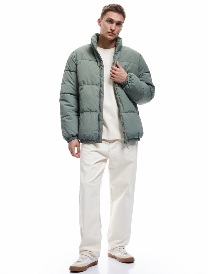  Dik Yaka Cep Detaylı Fermuarlı Şişme Mont