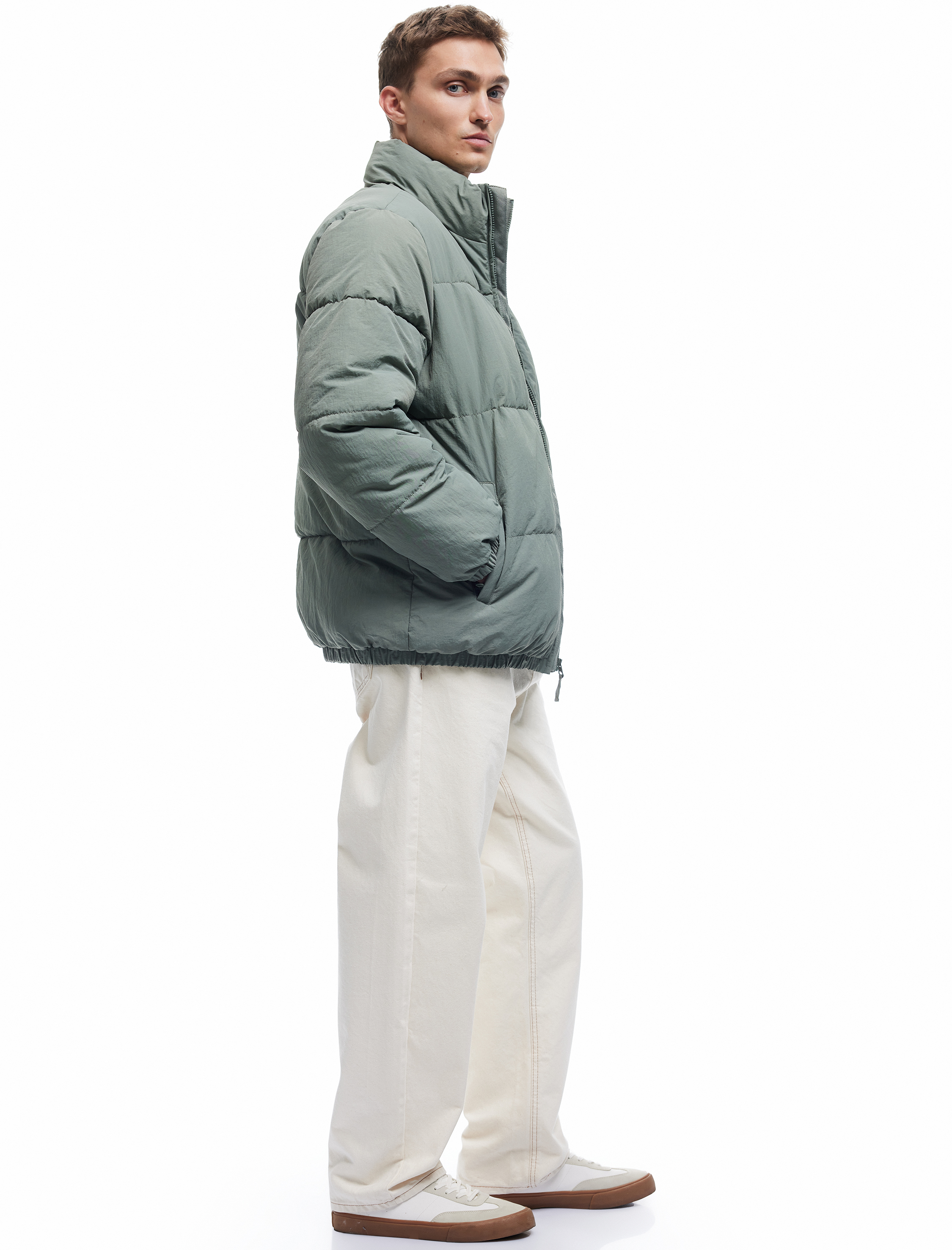 Dik Yaka Cep Detaylı Fermuarlı Kışlık Şişme Mont