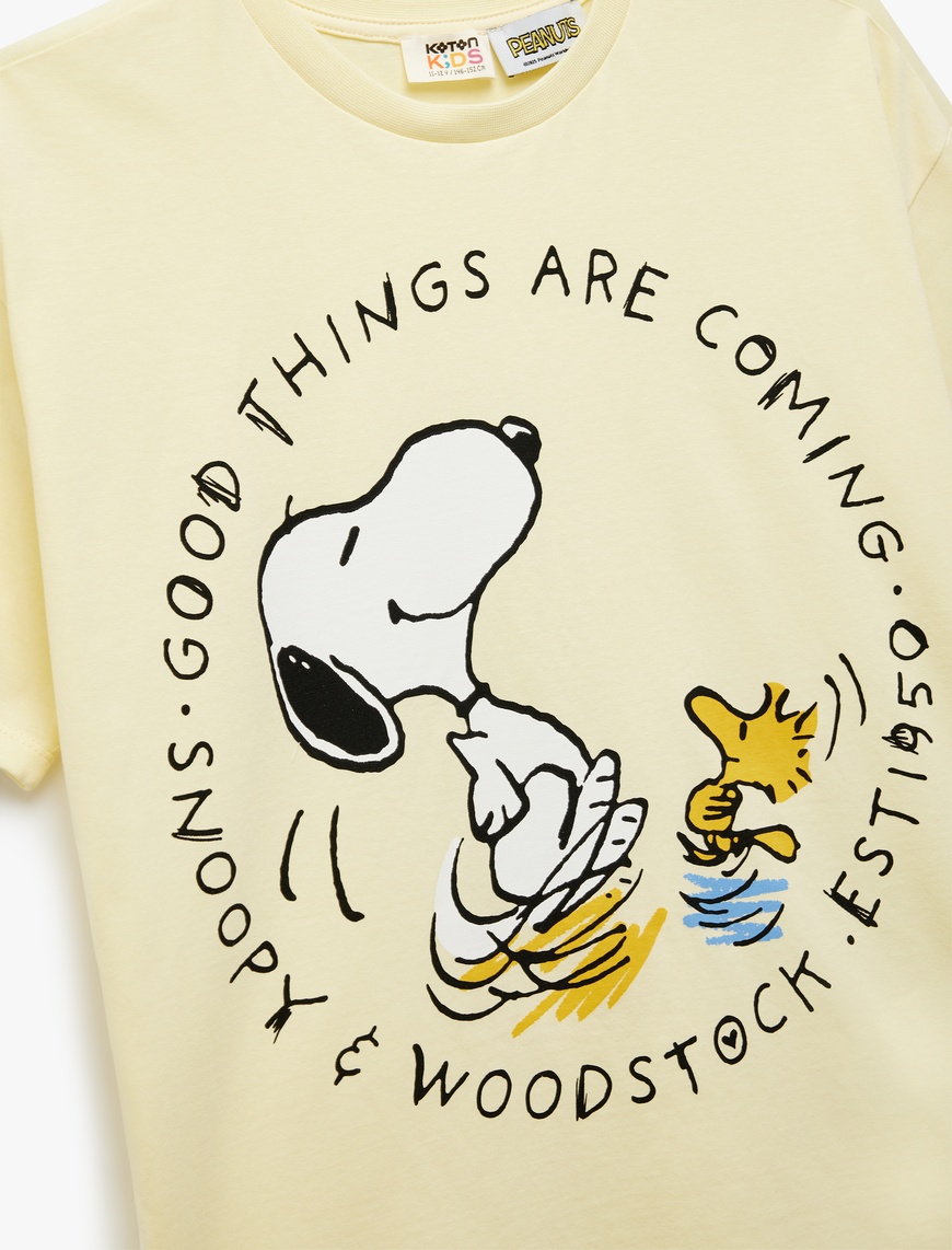  Kız Çocuk Snoopy Baskılı Bisiklet Yaka Kısa Kollu Pamuklu Lisanslı Tişört