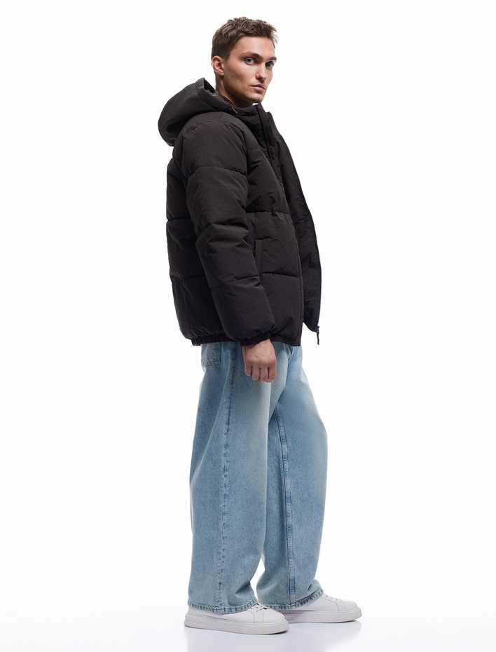  Uzun Kollu Cep Detaylı Fermuarlı Kapşonlu Şişme Mont