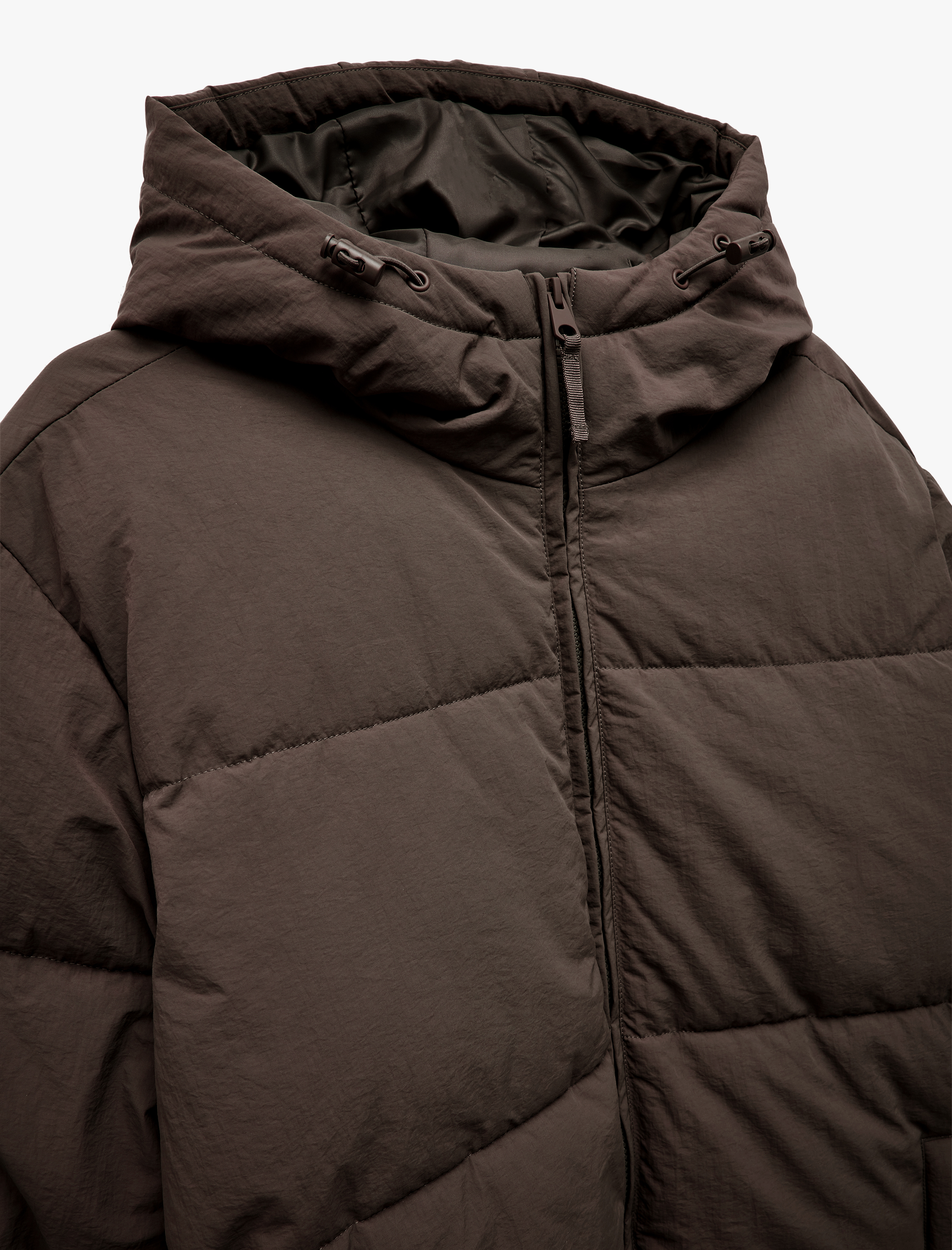 Uzun Kollu Cep Detaylı Fermuarlı Kapşonlu Kışlık Şişme Mont