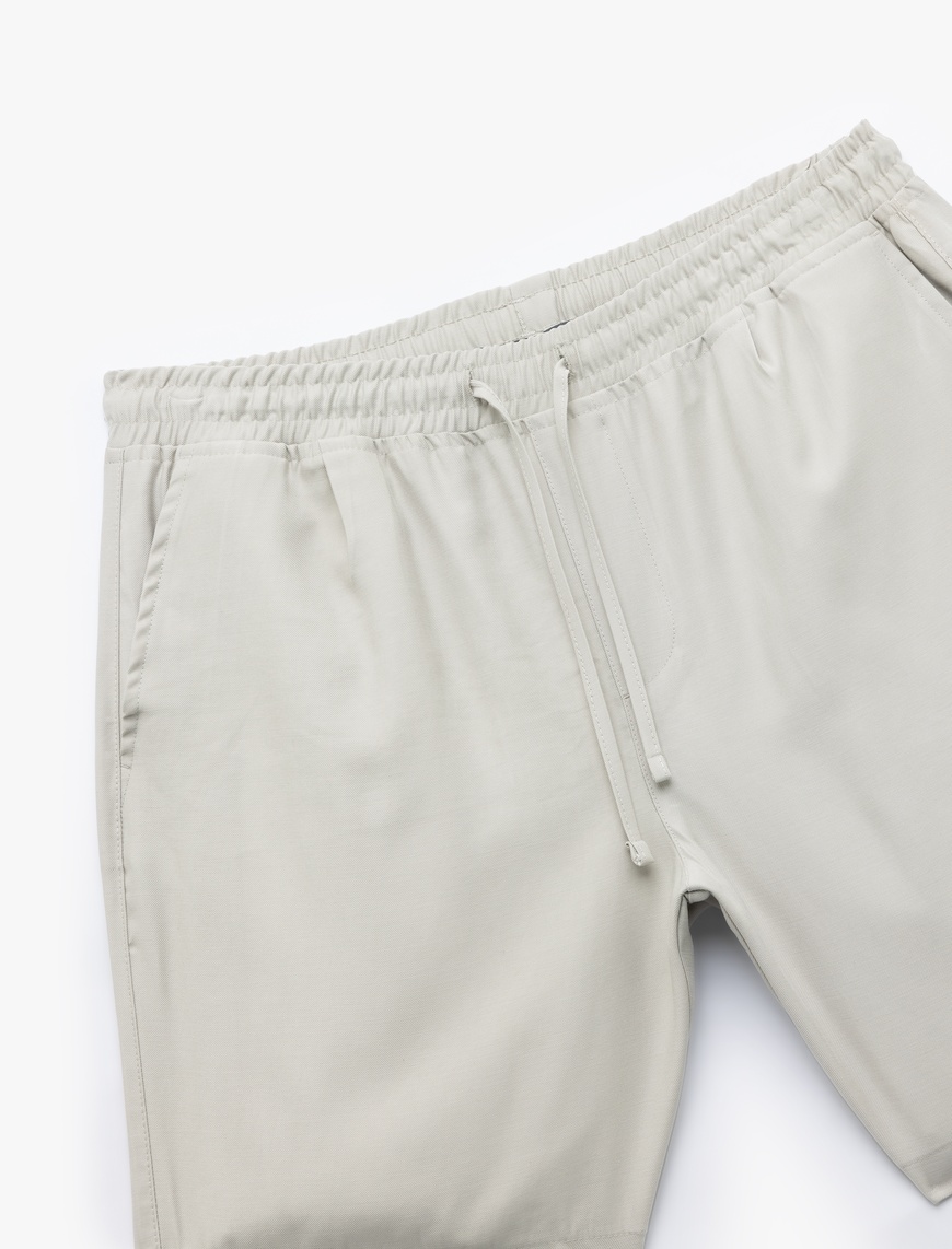  Viskon Cep Detaylı Rayon Beli Bağcıklı Bermuda Chino Şort