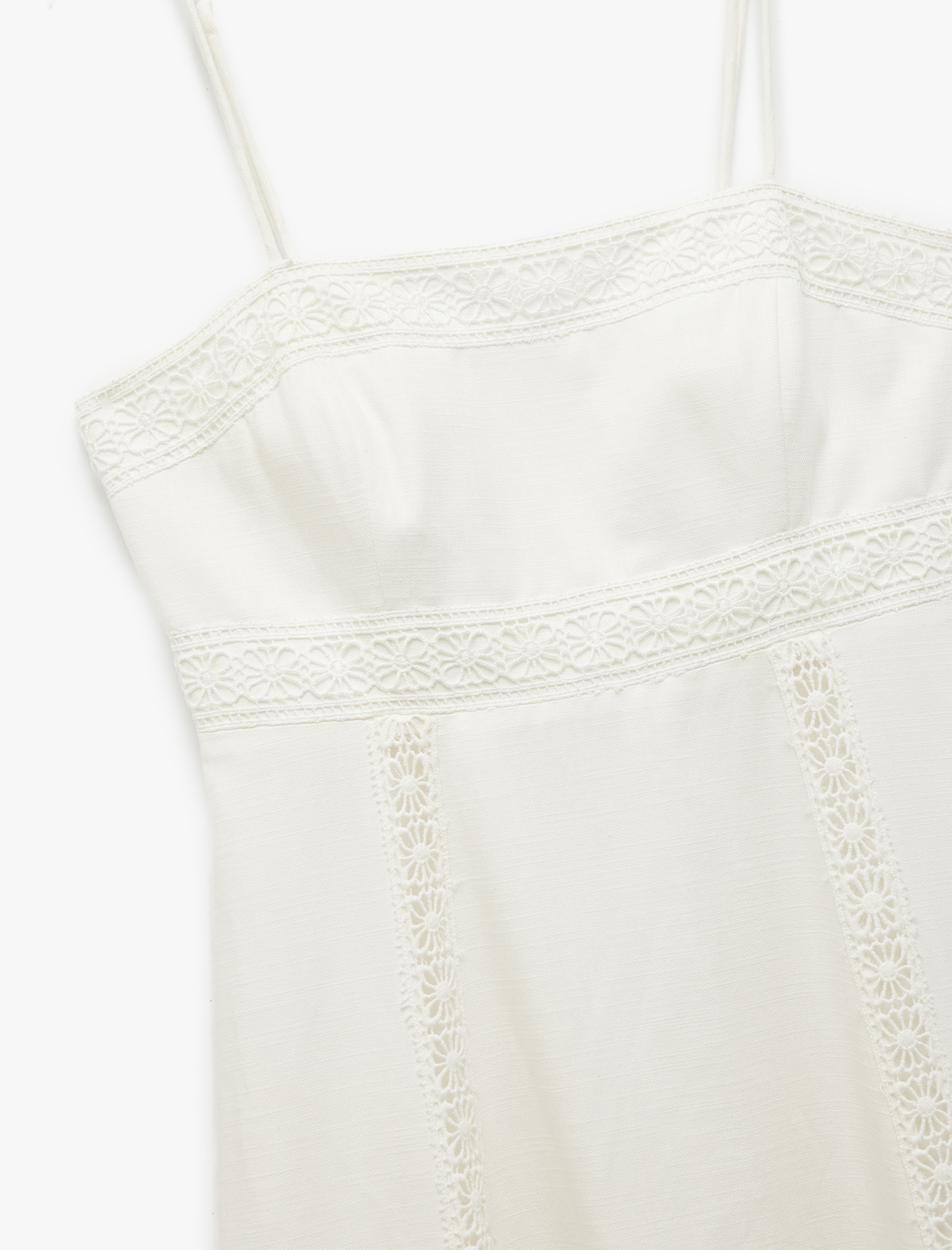   Koton X Melis Ağazat - Bol Kalıp Pamuklu Astarlı Fistolu Brodeli Kare Yaka Uzun Askılı Elbise