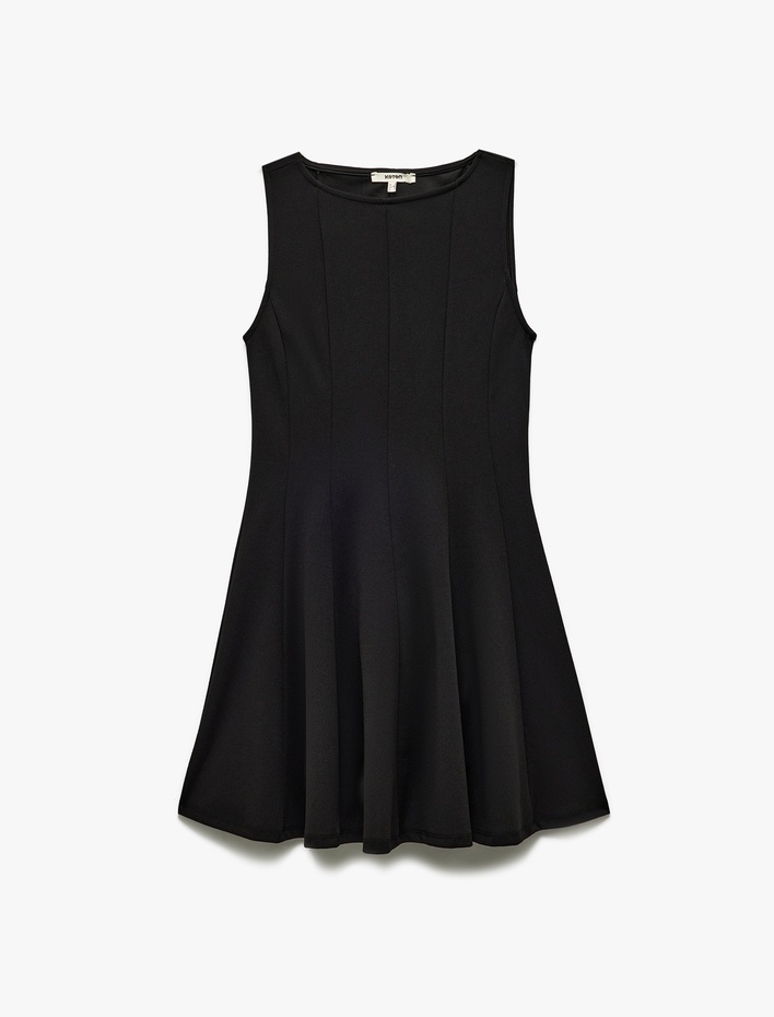  Geniş Yuvarlak Yaka Slim Fit Kolsuz Mini Elbise
