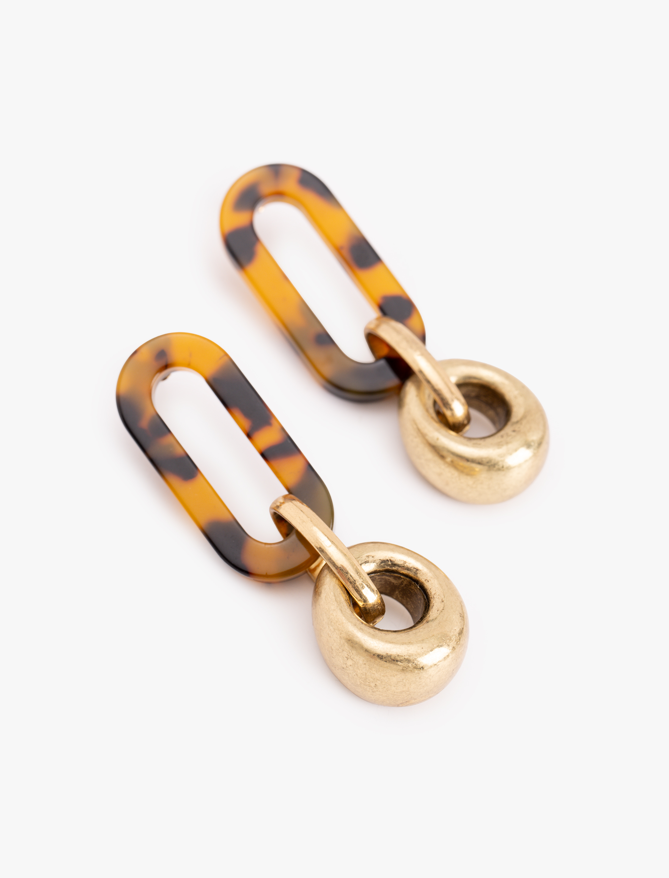  Kadın Büyük Boy Sallantılı Oval Küpe