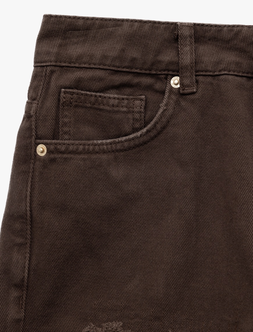   Normal Bel Pamuklu Cep Detaylı Saçaklı Paça Mini Jean Şort