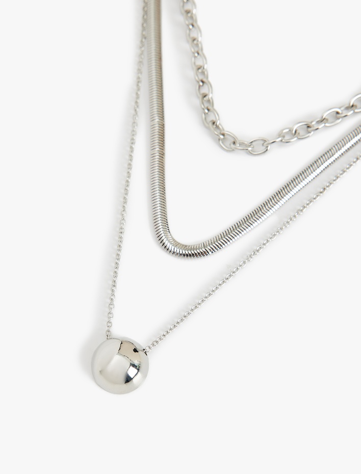 Kadın 3 Sıra Charm Detaylı Çelik Kolye