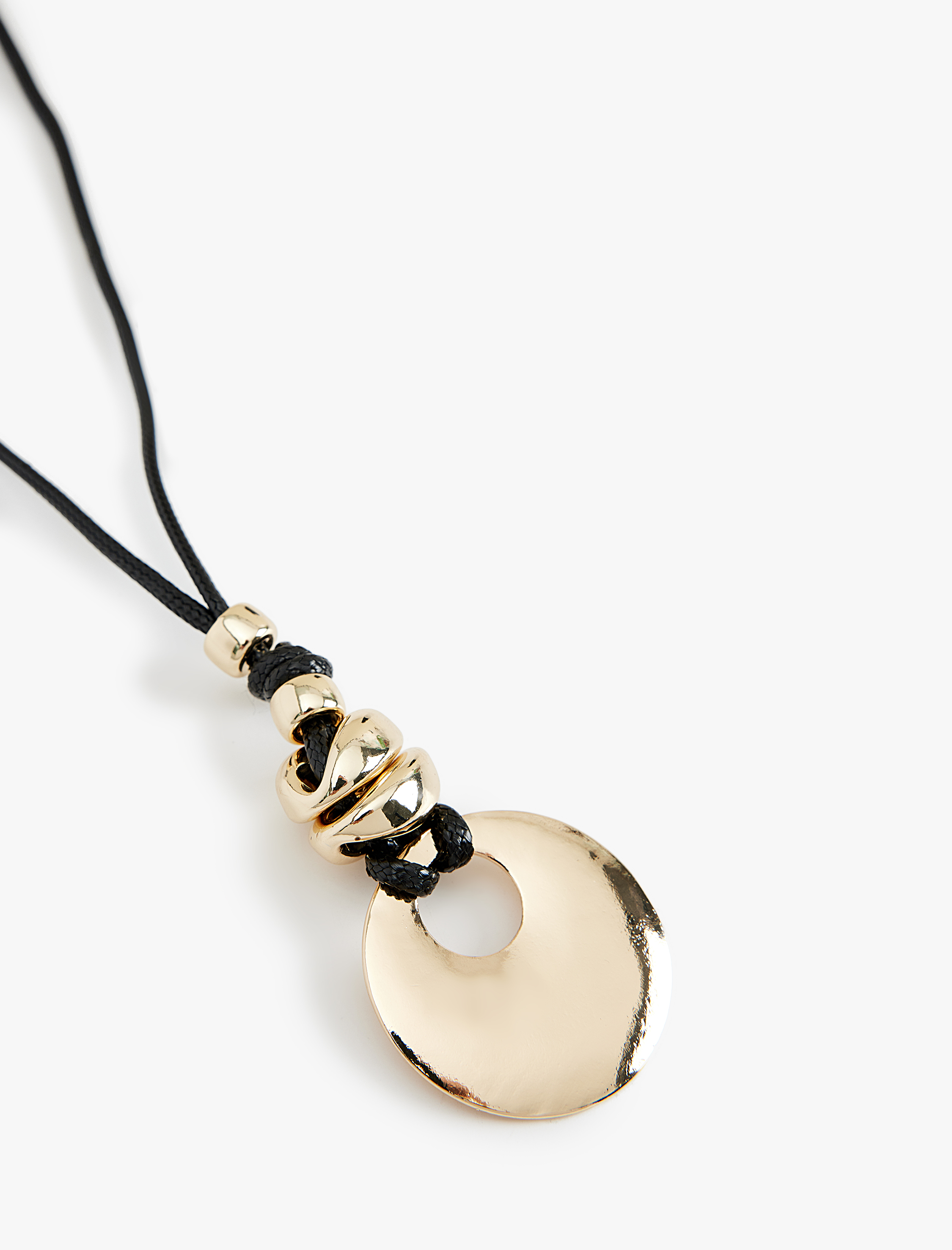  Kadın Charm Detaylı Bağlamalı Kolye