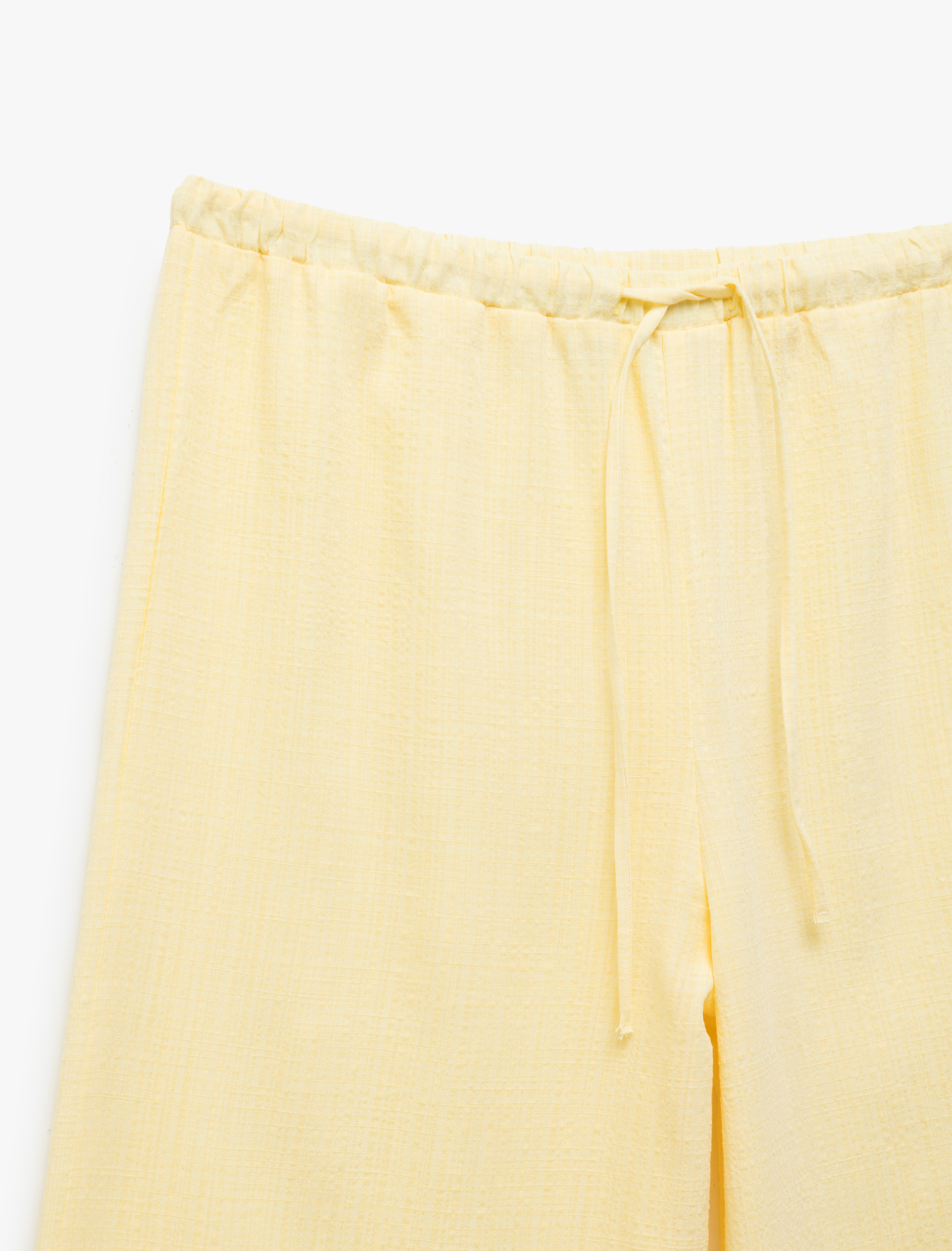   Koton X İnji - Beli Bağcıklı Düz Paça Viskon Karışımlı Pantolon