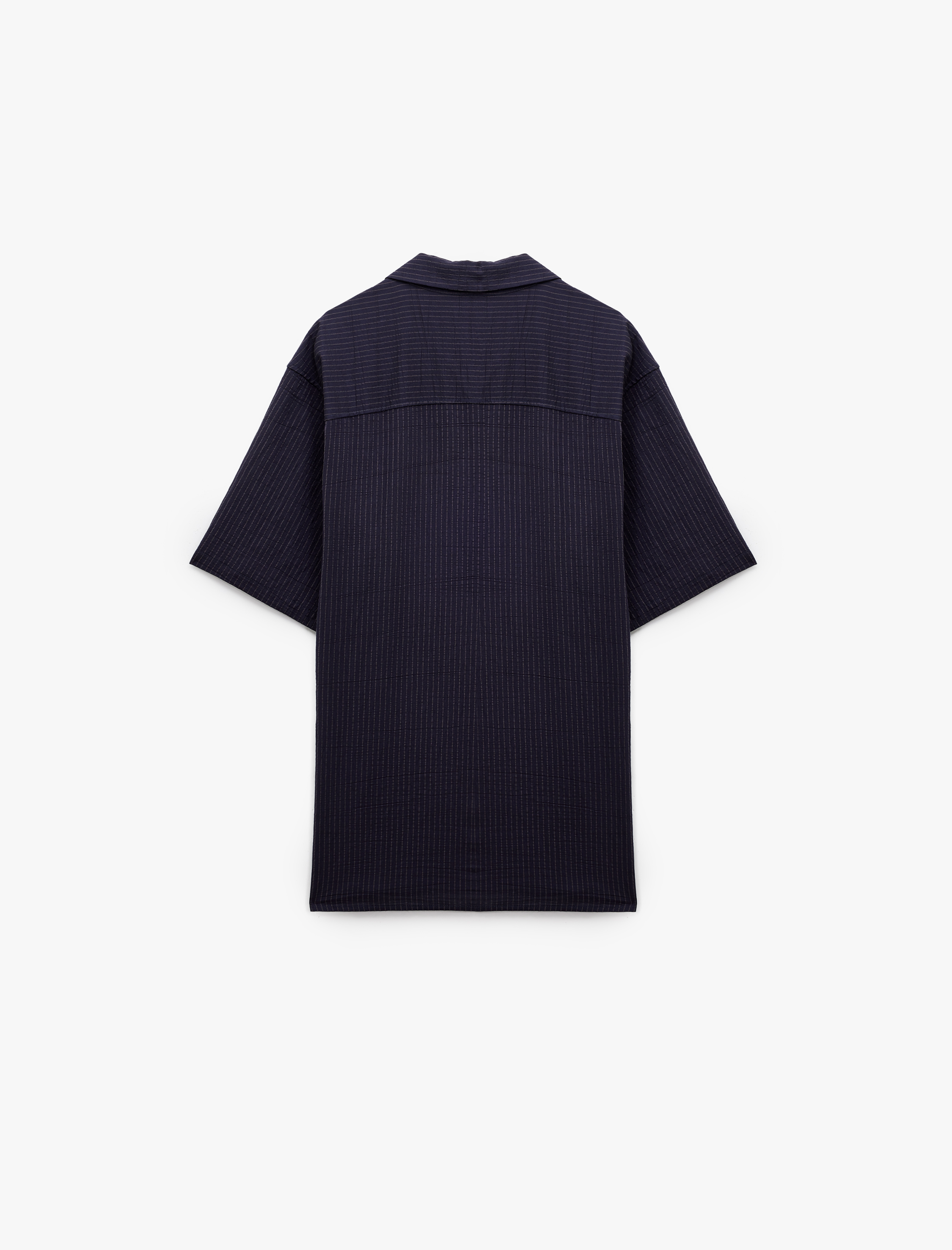   Kısa Kollu Gömlek Devrik Yaka Düğmeli Slim Fit