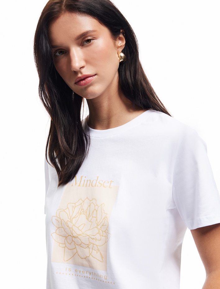  Bisiklet Yaka Kısa Kollu Pamuklu Baskılı Tişört