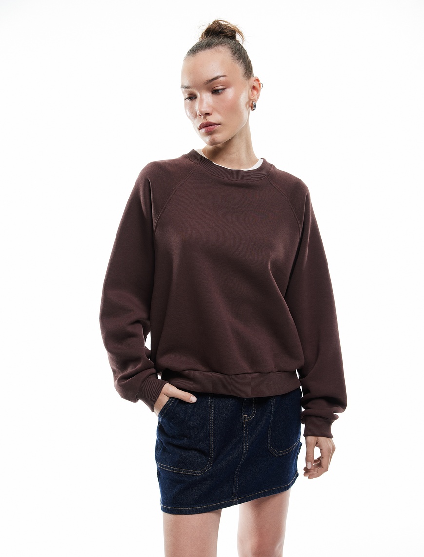   Üç İplik Şardonlu Dikiş Detaylı Bisiklet Yaka Oversize Sweatshirt